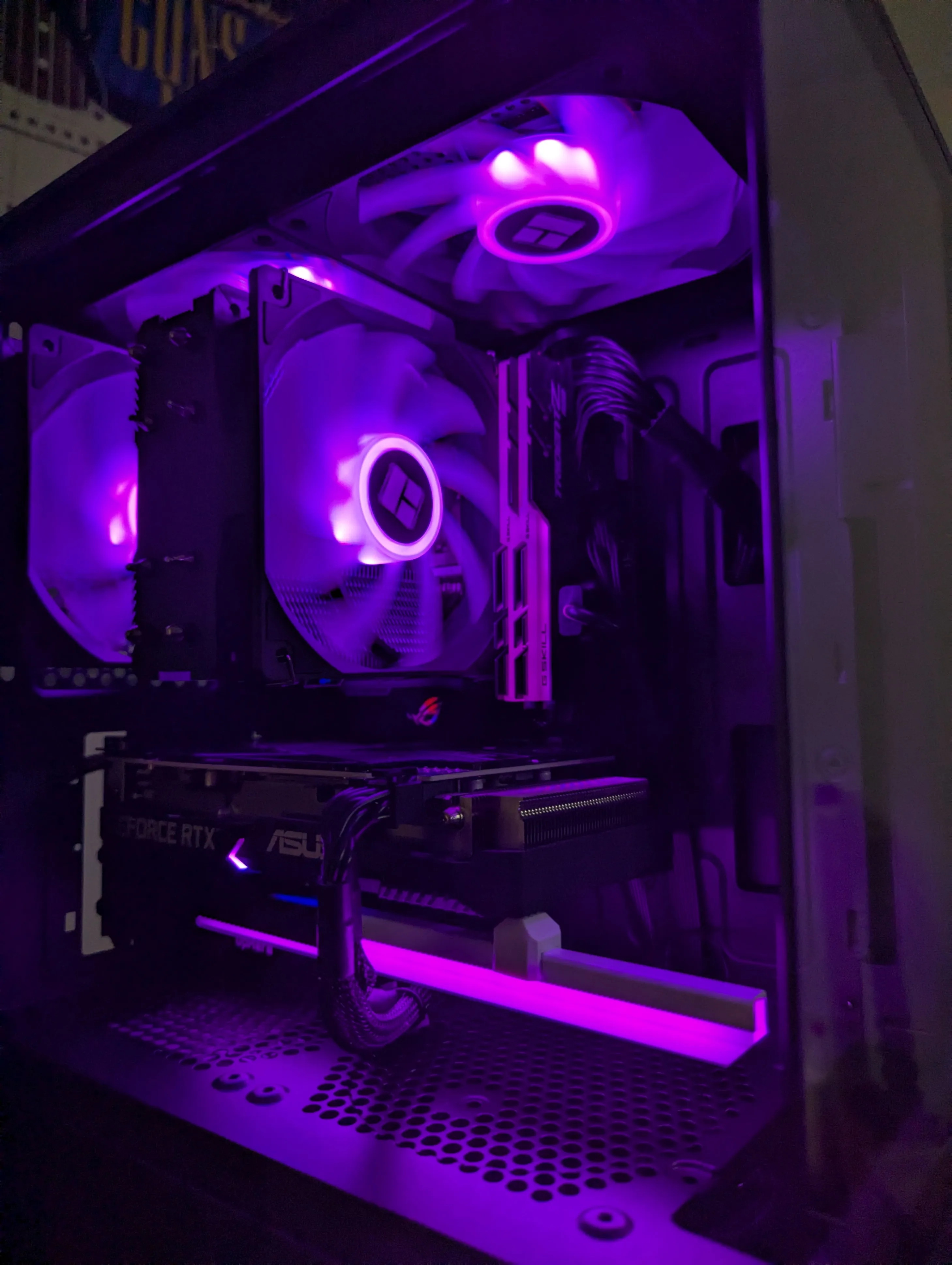 Asus ROG Strix AMD Ryzen 1080P/1440p Gaming PC image indicator(3)