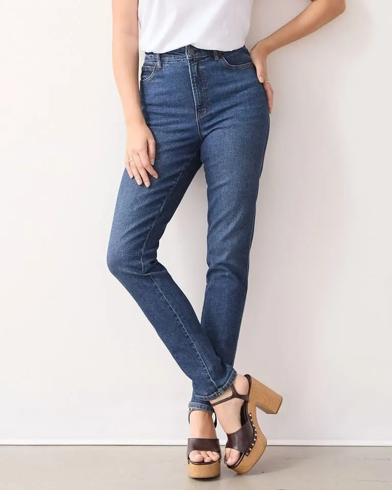 Reitman's Size Petite 2 Stretch Denim Slim Leg thumbnail