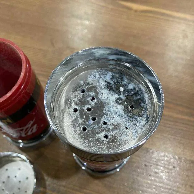 Vintage Coca-Cola Salt & Pepper Shakers image indicator(2)