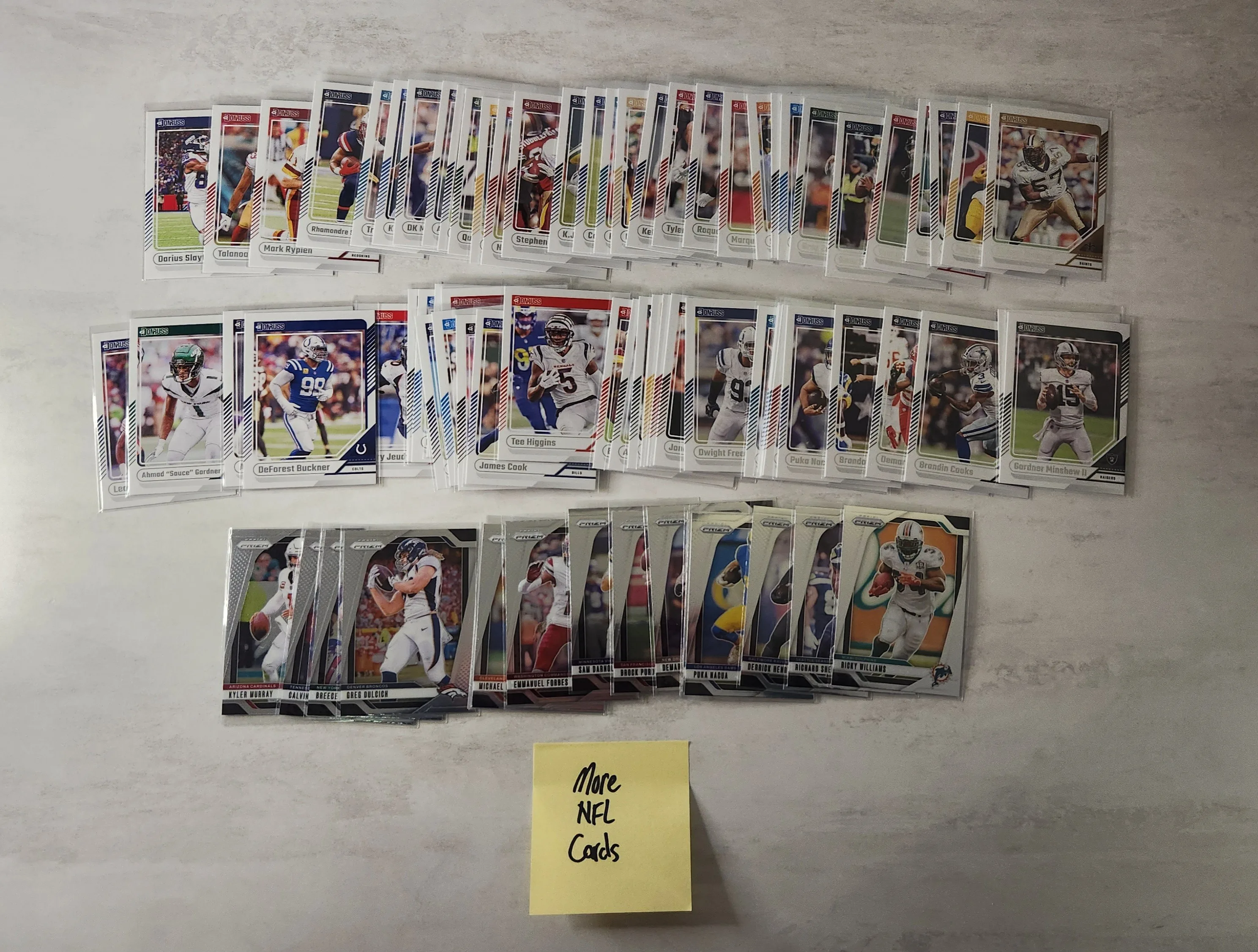 ⚽🏒🏈 100's of Sports Card Bundle! Rookies, Inserts, Supplies image indicator(5)