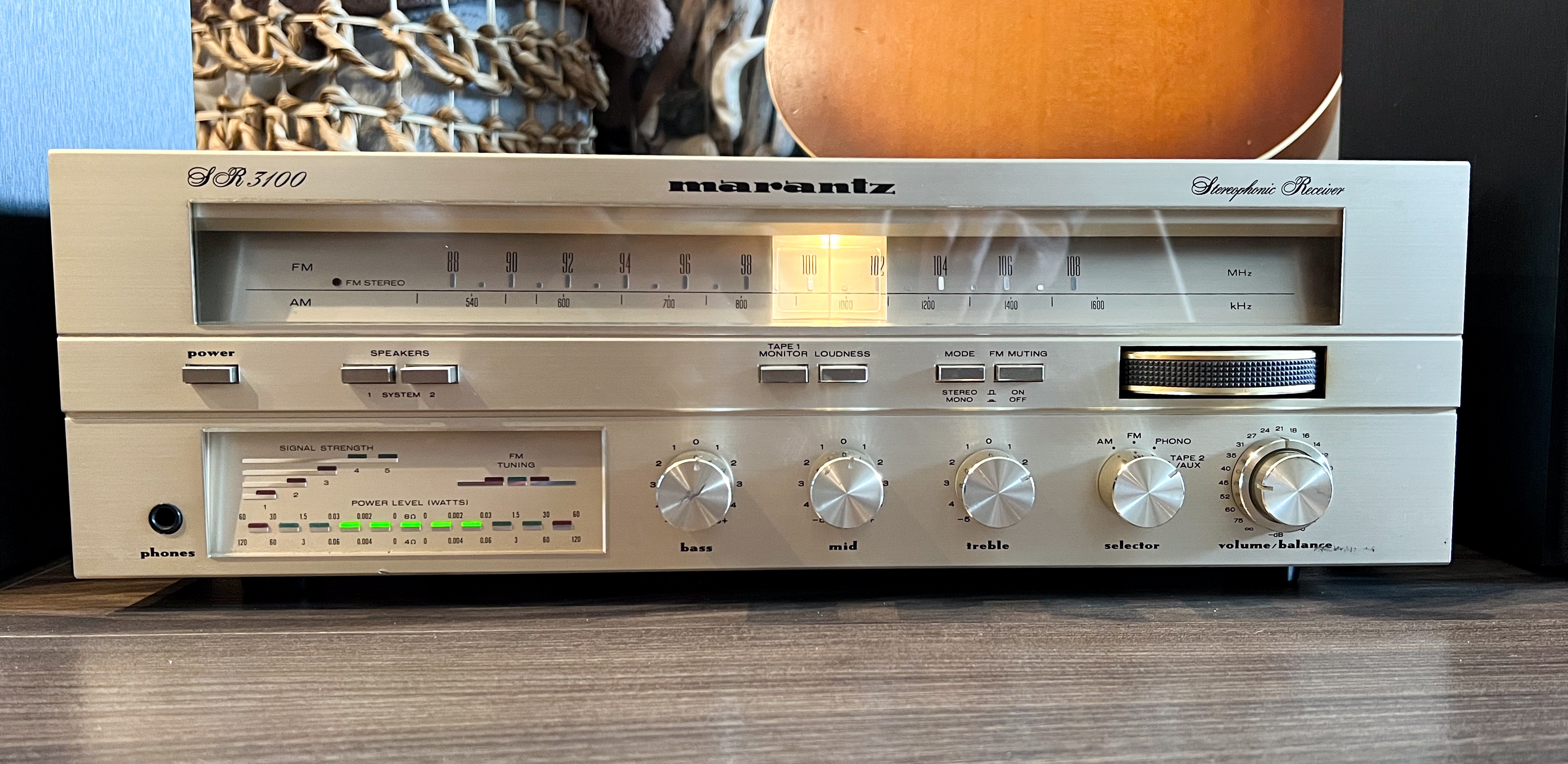 Marantz SR3100 Stereophonic Receiver (Vintage 1981)