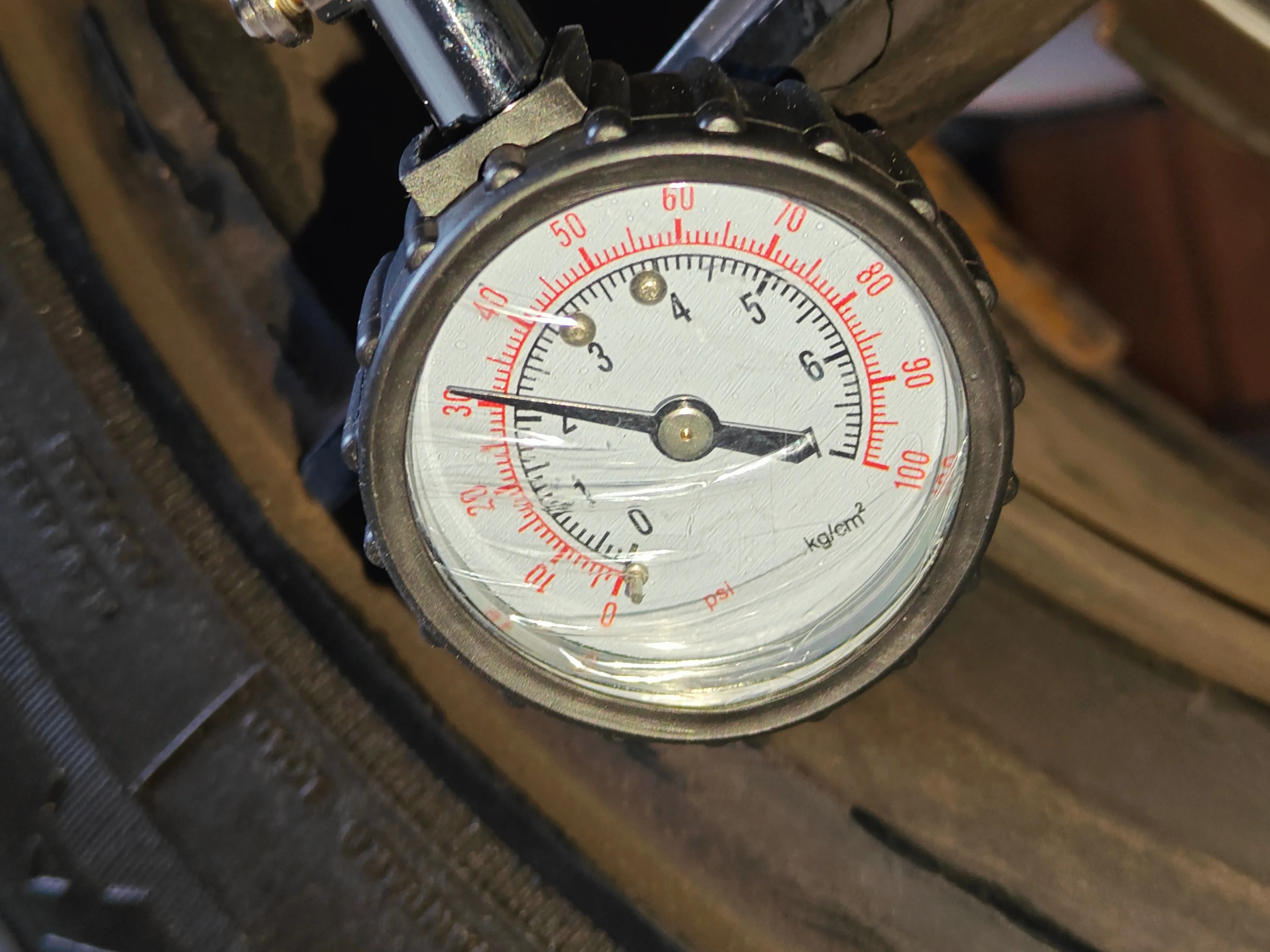 Portable Tire Air Pressure Gauge Meter Tester for Car Truck image indicator(9)