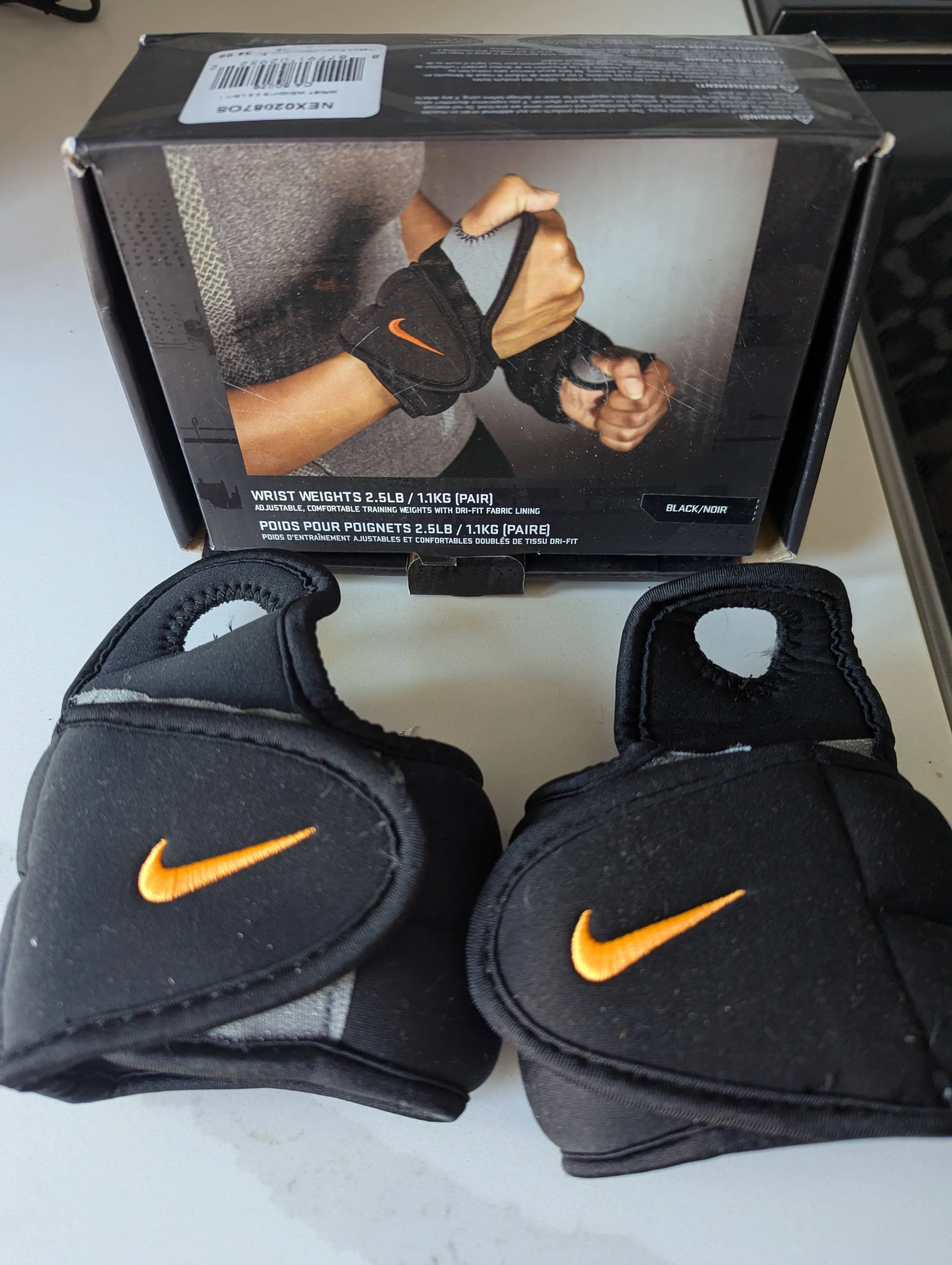 Nike Dri-FIT Ankle/Wrist Weights (2.5 lbs each) thumbnail
