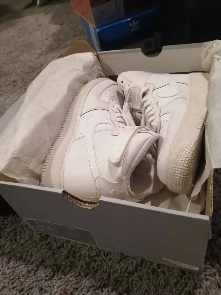 High air force 1 sneaker thumbnail