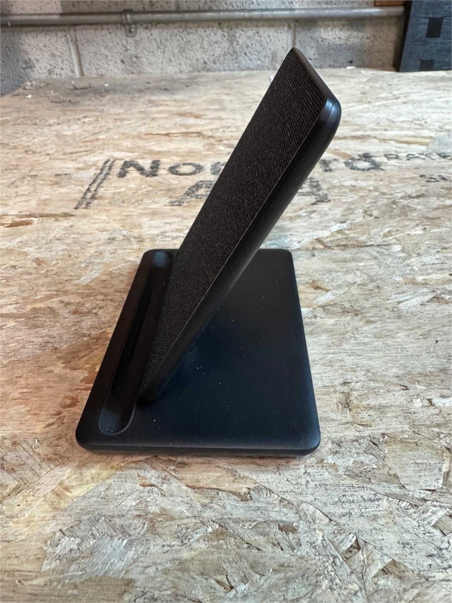 Wireless Charging Dock for Kindle Signature (2022 & 2024) - photo 3