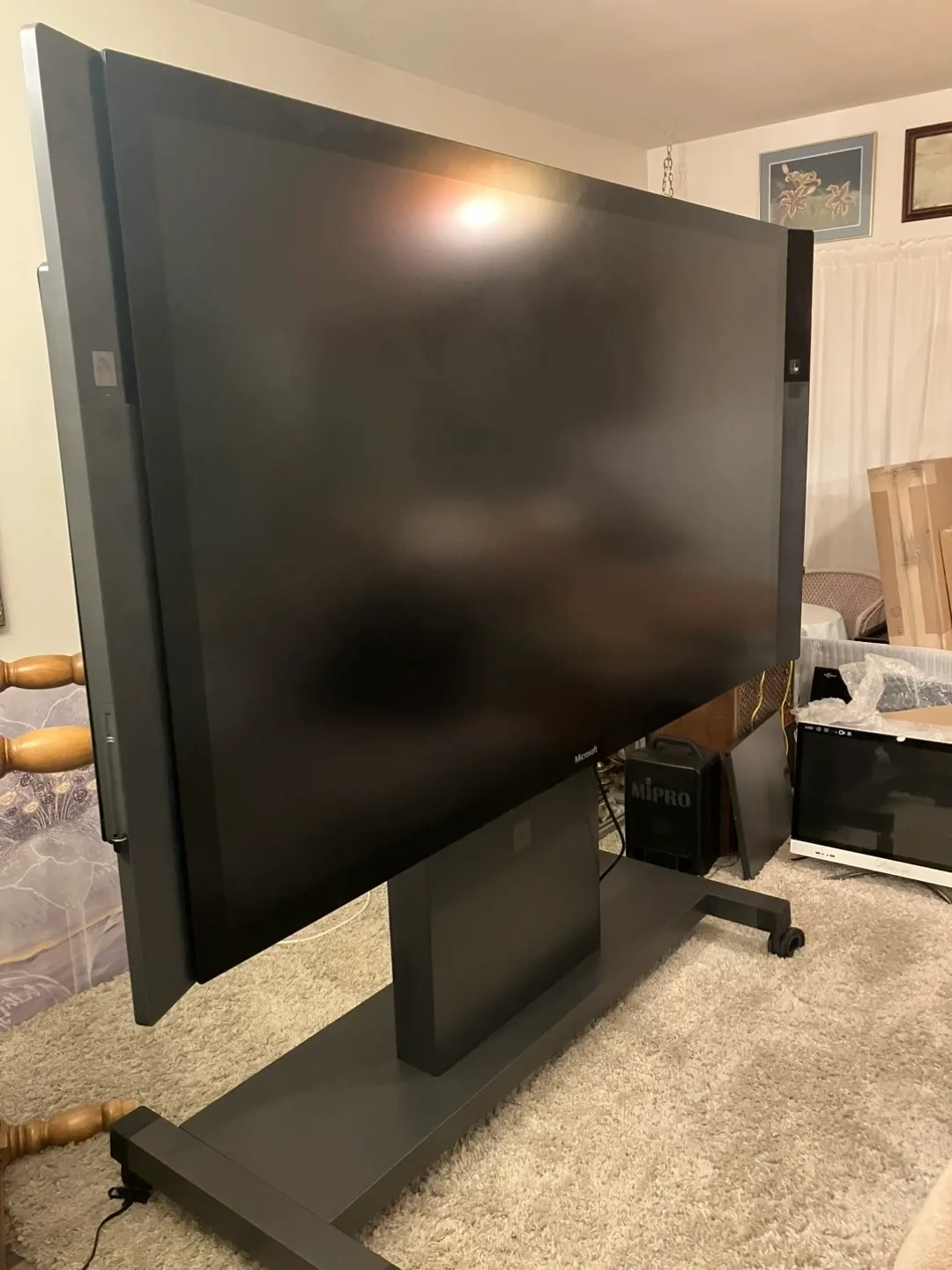 Microsoft Surface Hub 84" Interactive Display thumbnail