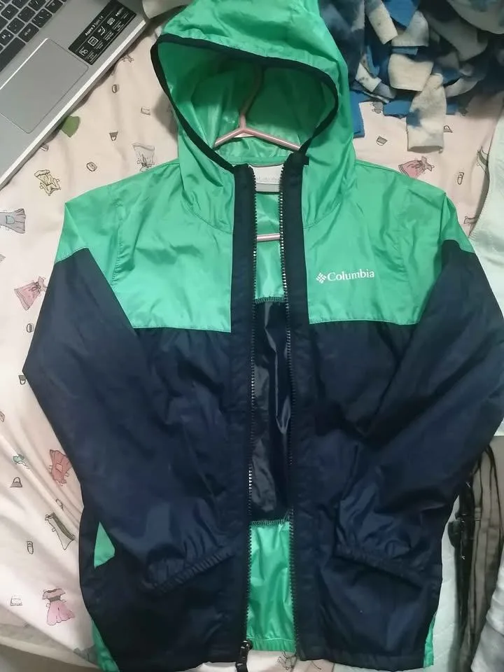 2 Girl's Columbia zip up jackets thumbnail