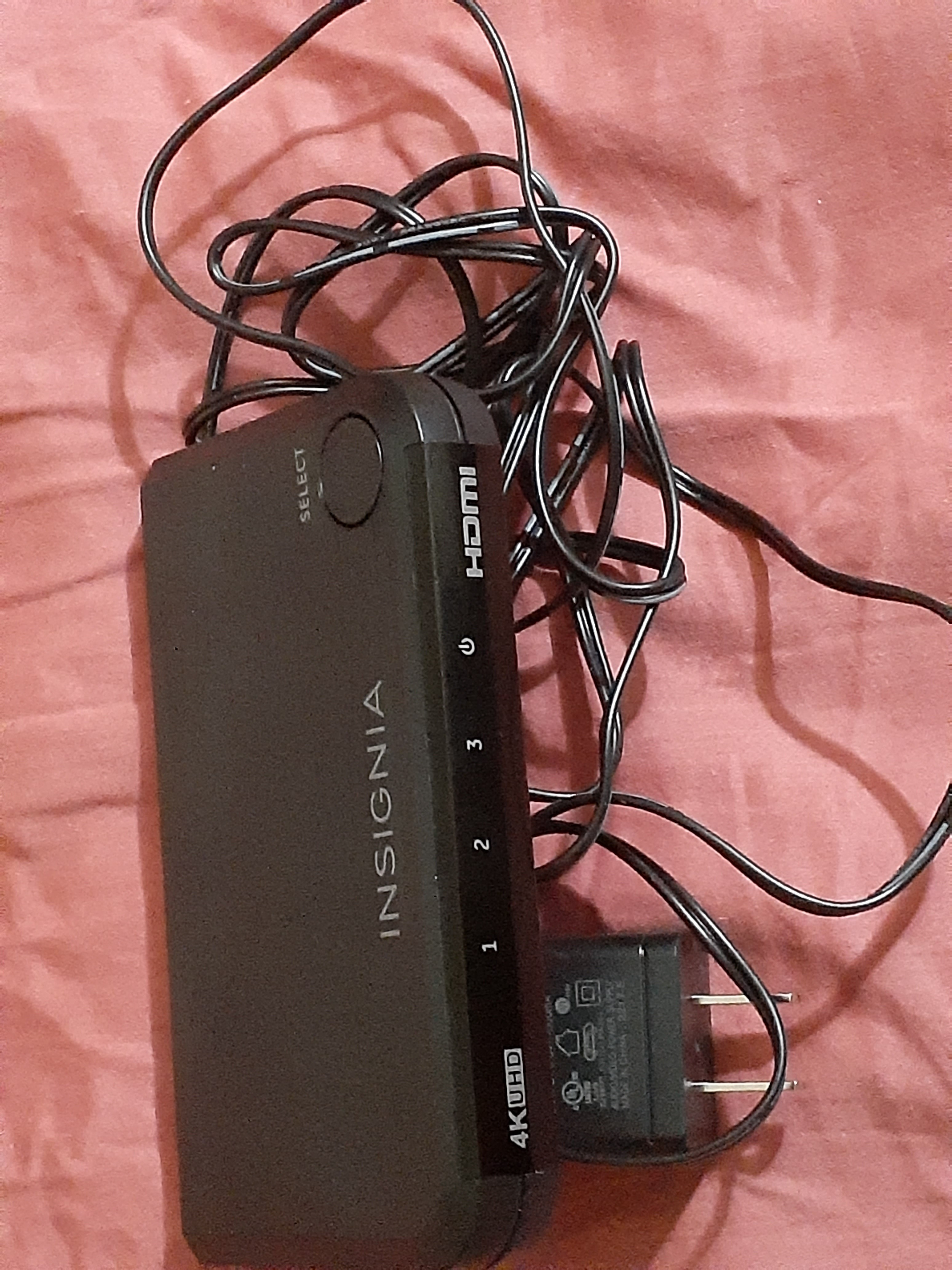 Insignia 3-Port HDMI Switch (DOWNSIZING SALE) - photo 3
