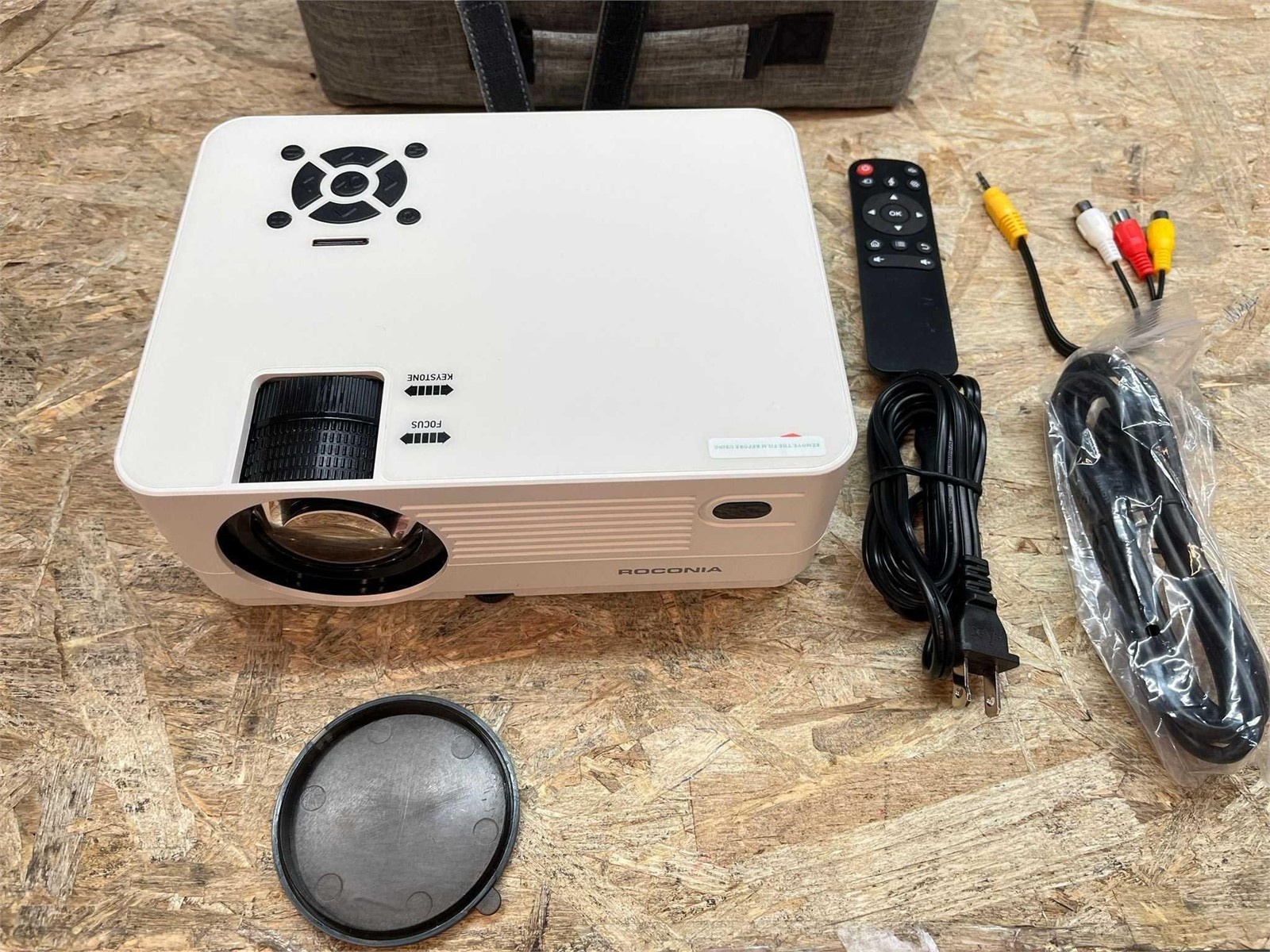 Roconia 1080P 5G WiFi Bluetooth Projector – Open Box, Like New