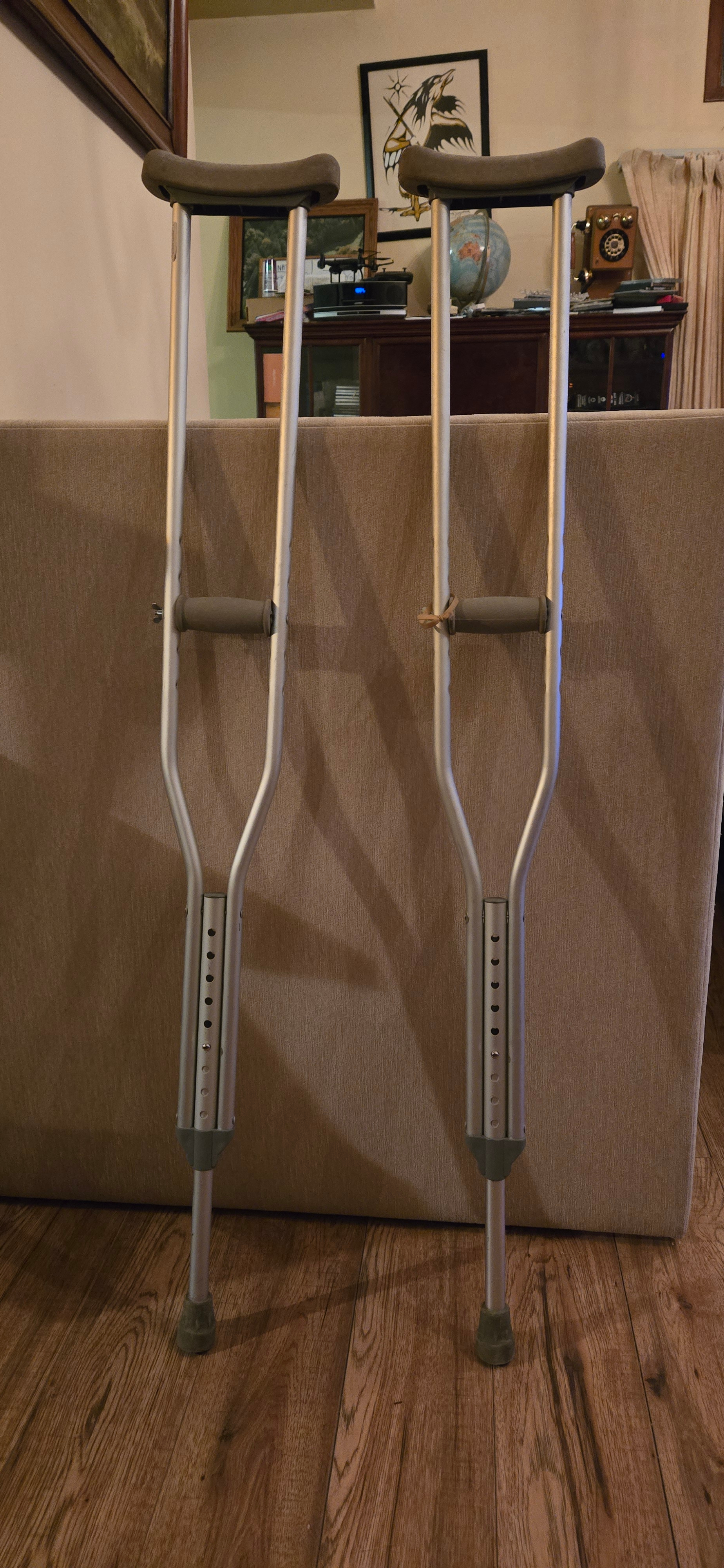 Crutches for 5'2" to 5'10"" - Used like new