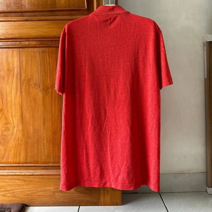Uniqlo AIRism Red Polo Shirt (Fits M, Tag XL) image indicator(2)