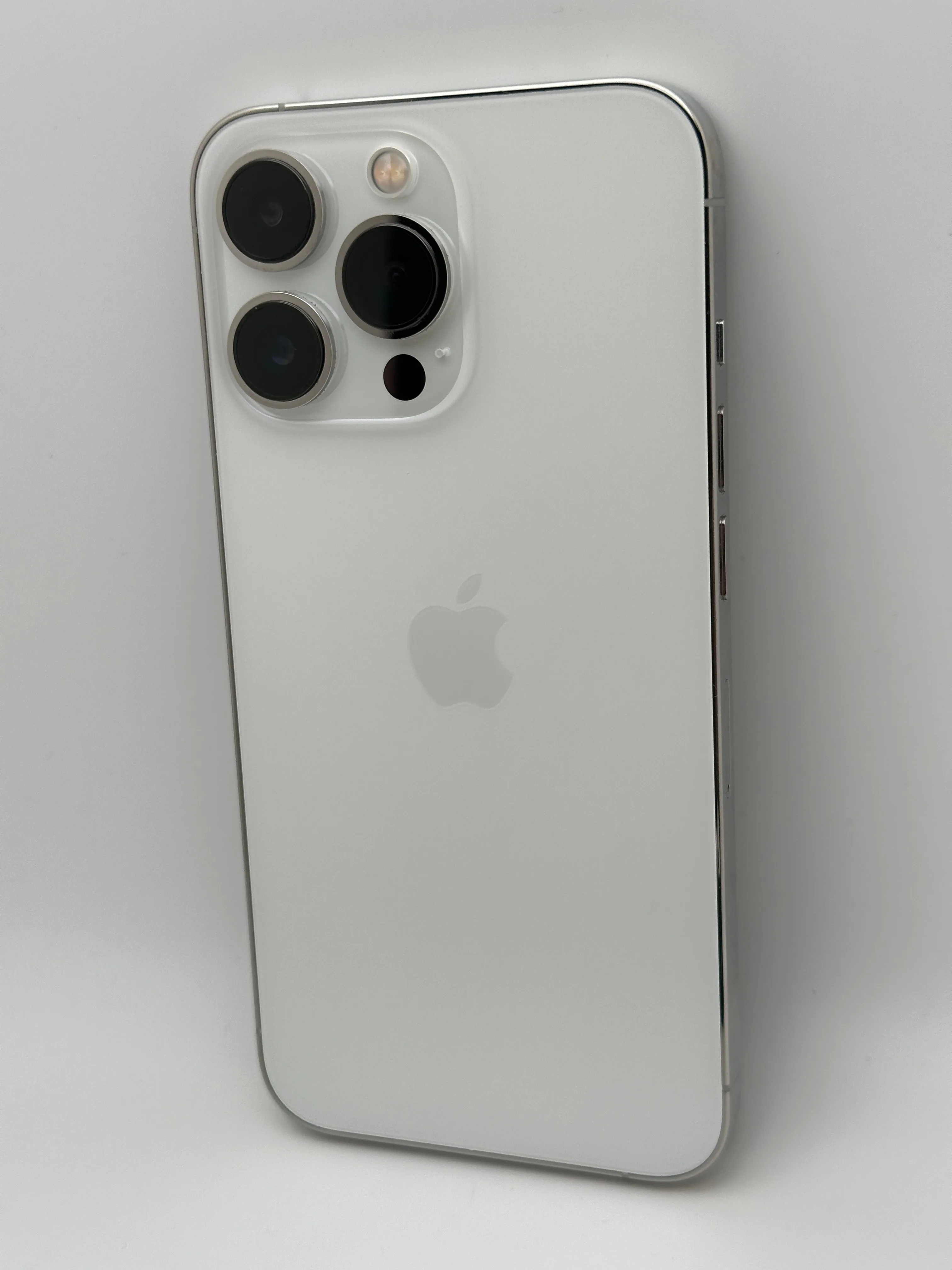Apple iPhone 13 Pro Silver Like New thumbnail