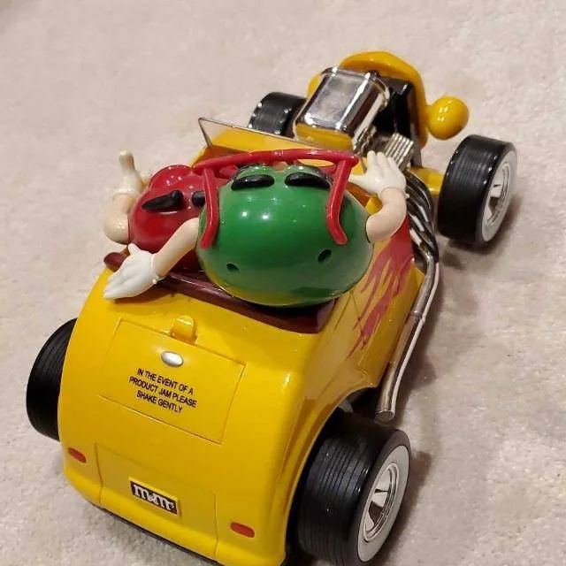 M&M’s Hot Rod Candy Dispenser – Red & Green Characters image indicator(3)