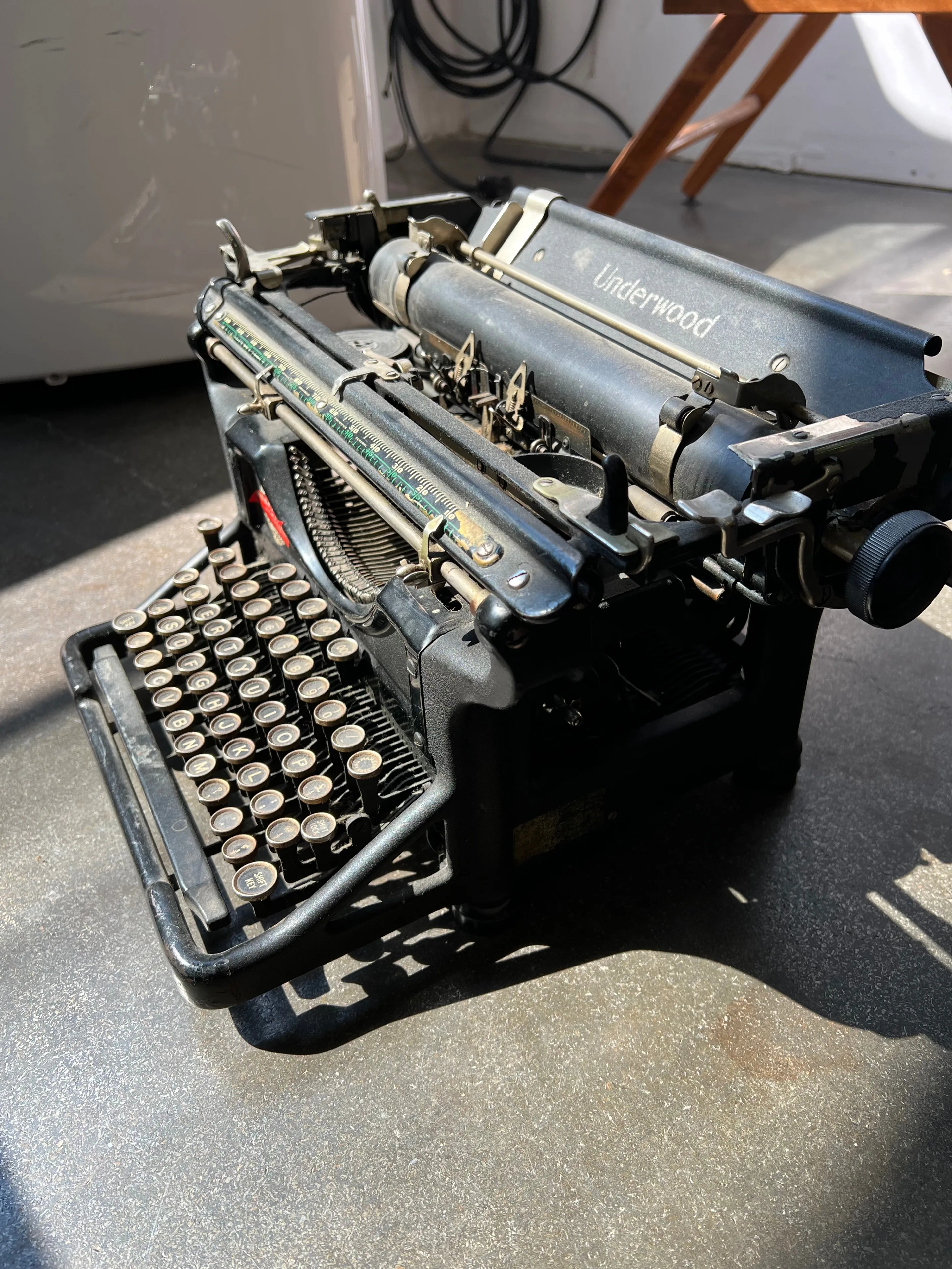 Antique Underwood Typewriter image indicator(2)