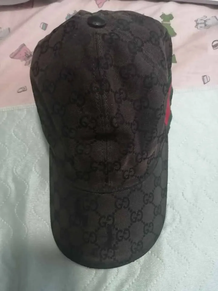 Gucci logo cap thumbnail