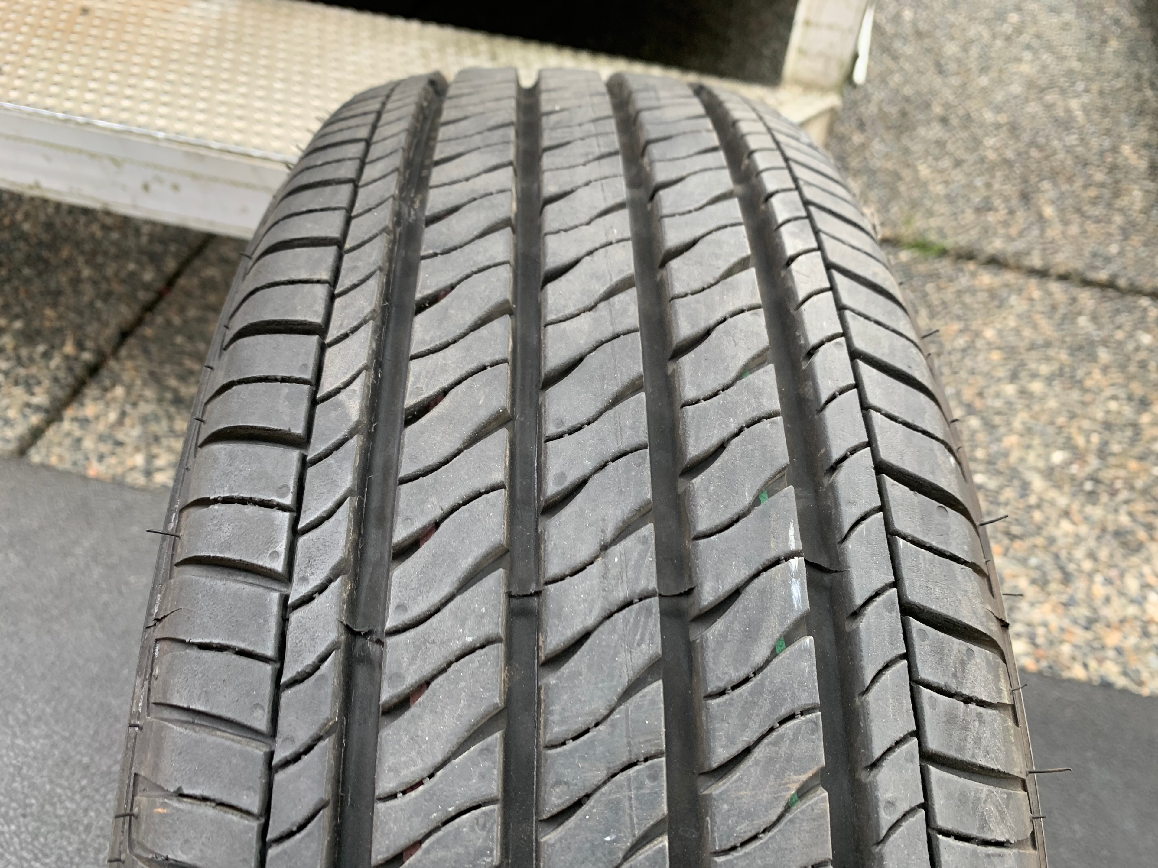 1 X single 205/60/16 92H M+S Firestone FT140 with 90% tread - photo 3