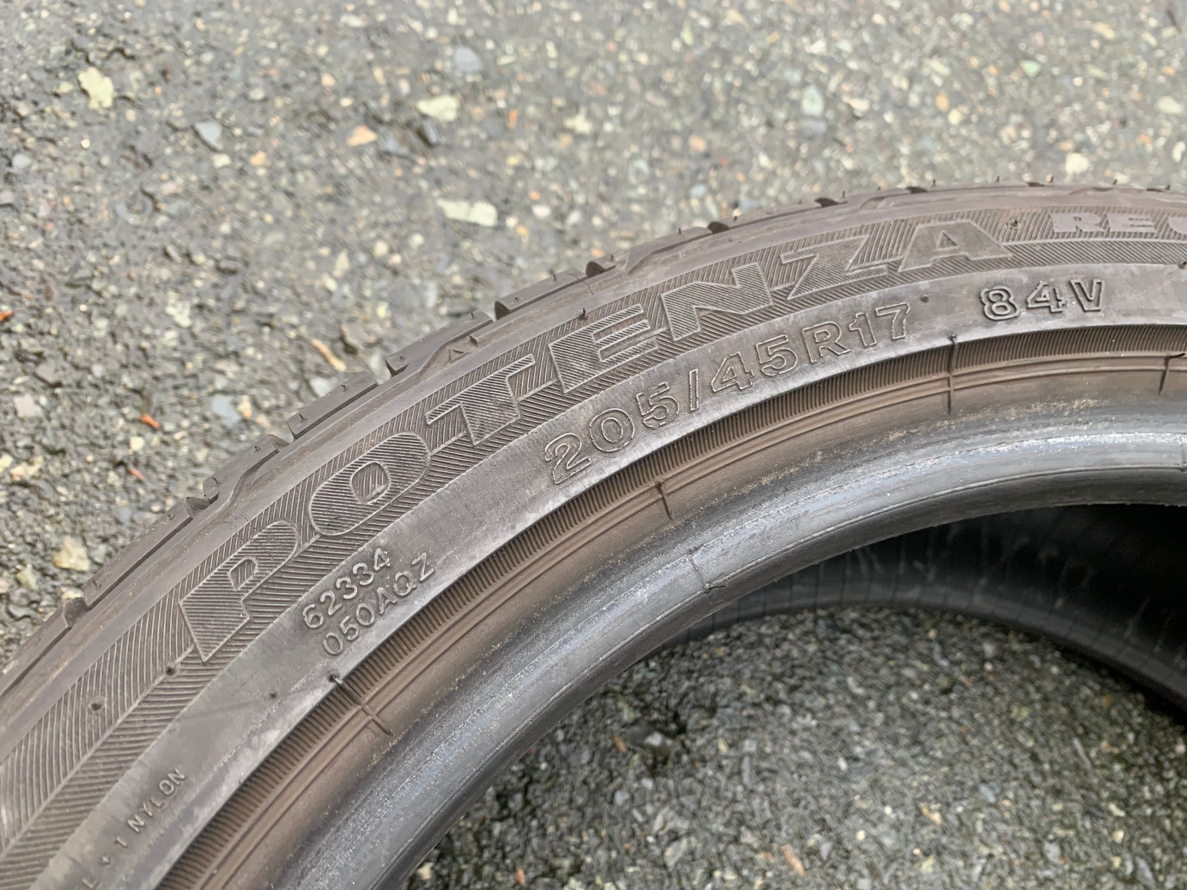 Pair of 205/45/17 Bridgestone Potenza RE050a RFT with 60% tread - photo 5