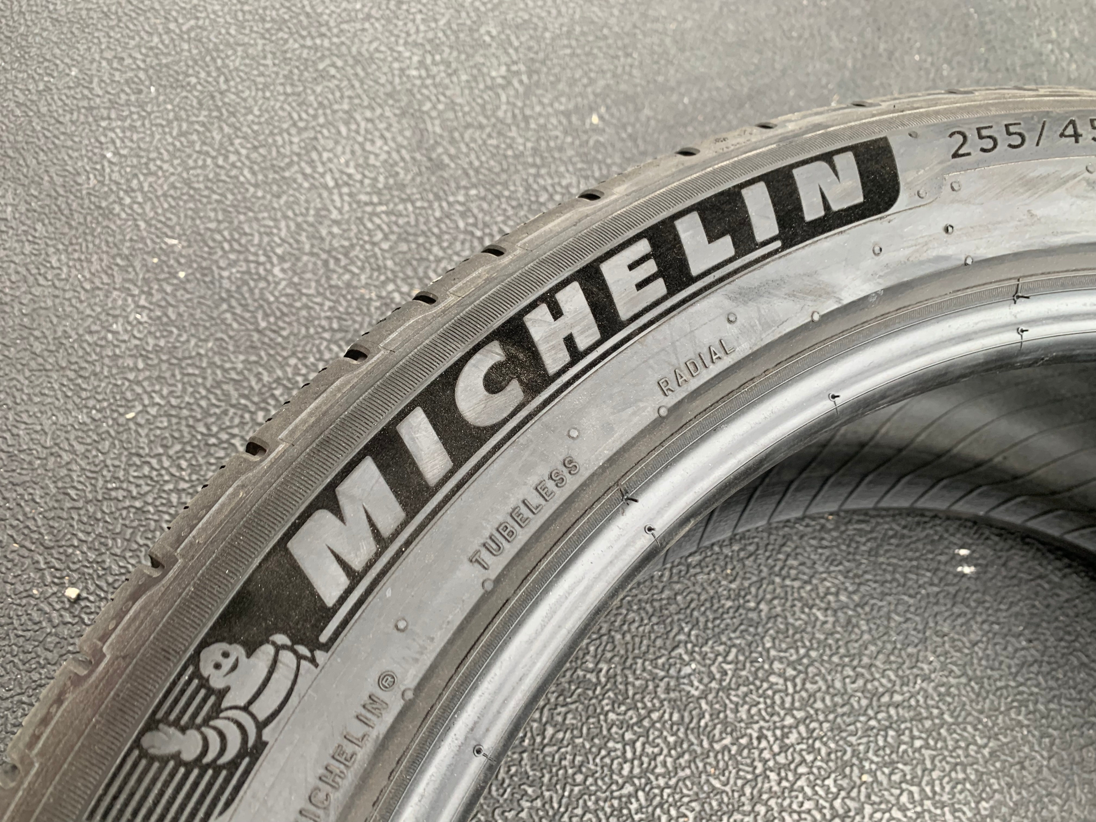 1 X single 255/45/21 Michelin Pilot Sport A/S 4 with 80% tread - photo 5