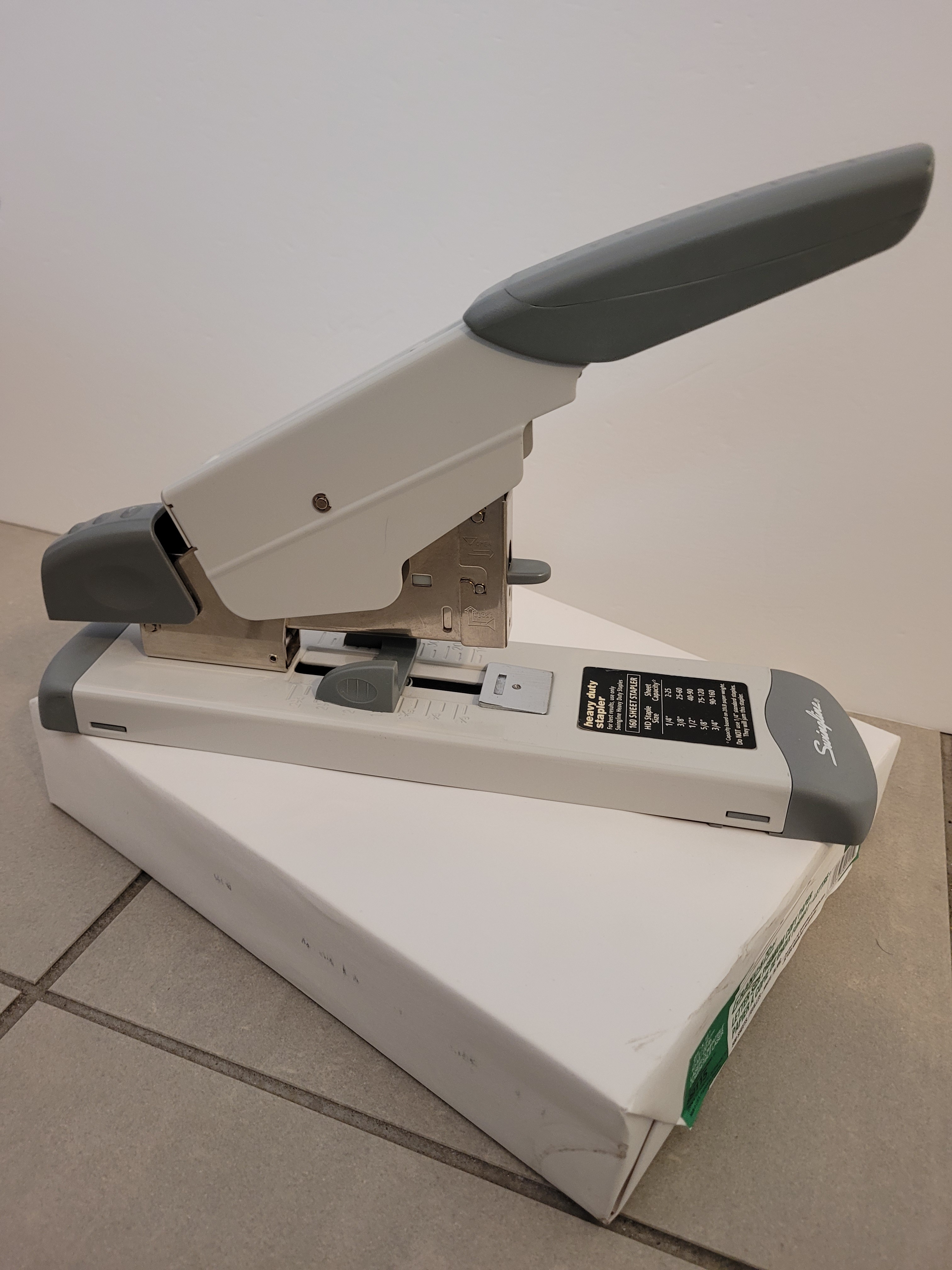 Swingline Heavy Duty Stapler