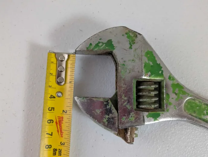 Adjustable wrench (READ AD See pictures) thumbnail