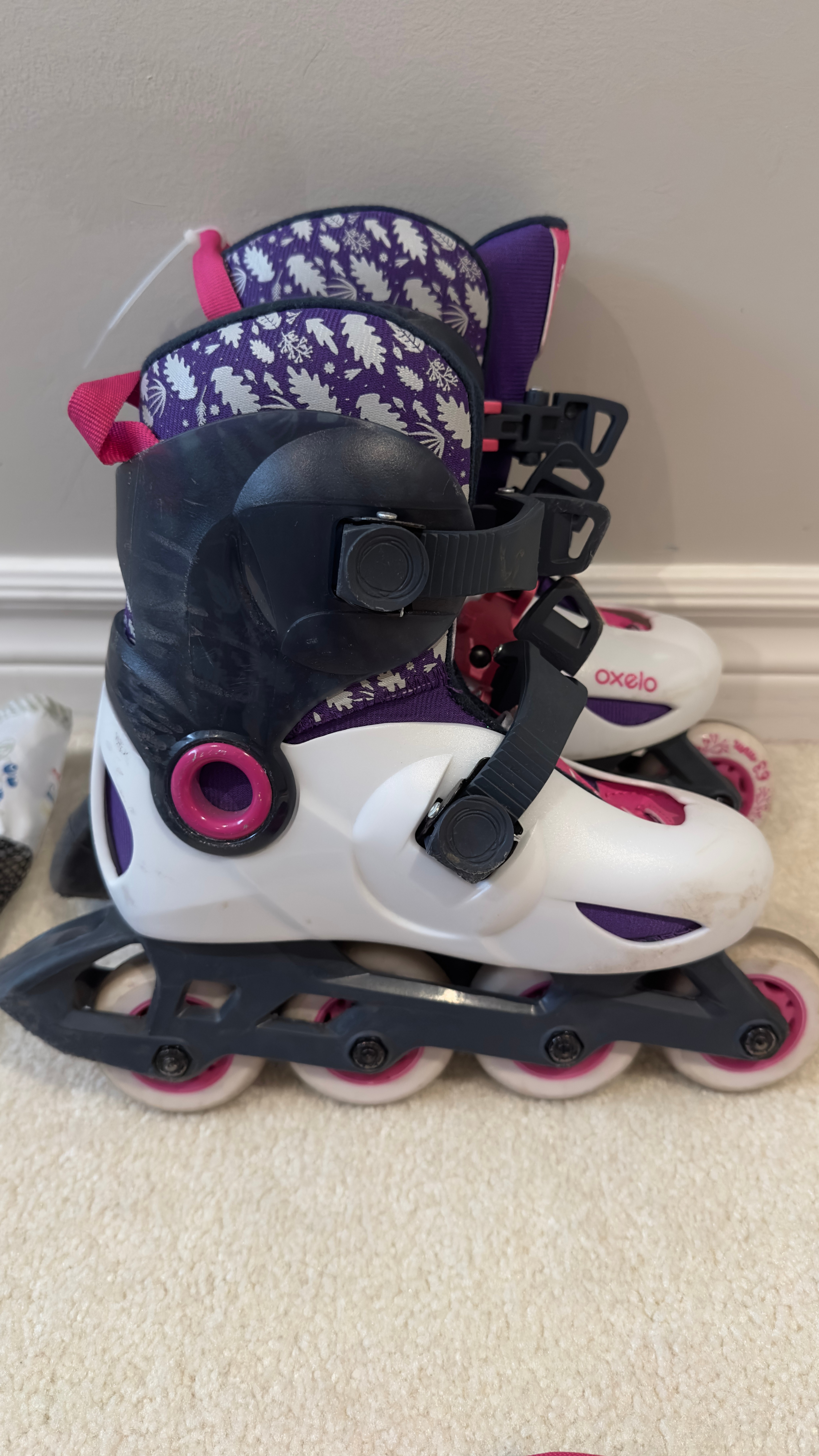 Kid Inline Skates, Roller Skates with Hand, Knee, and Elbow Pads - photo 5