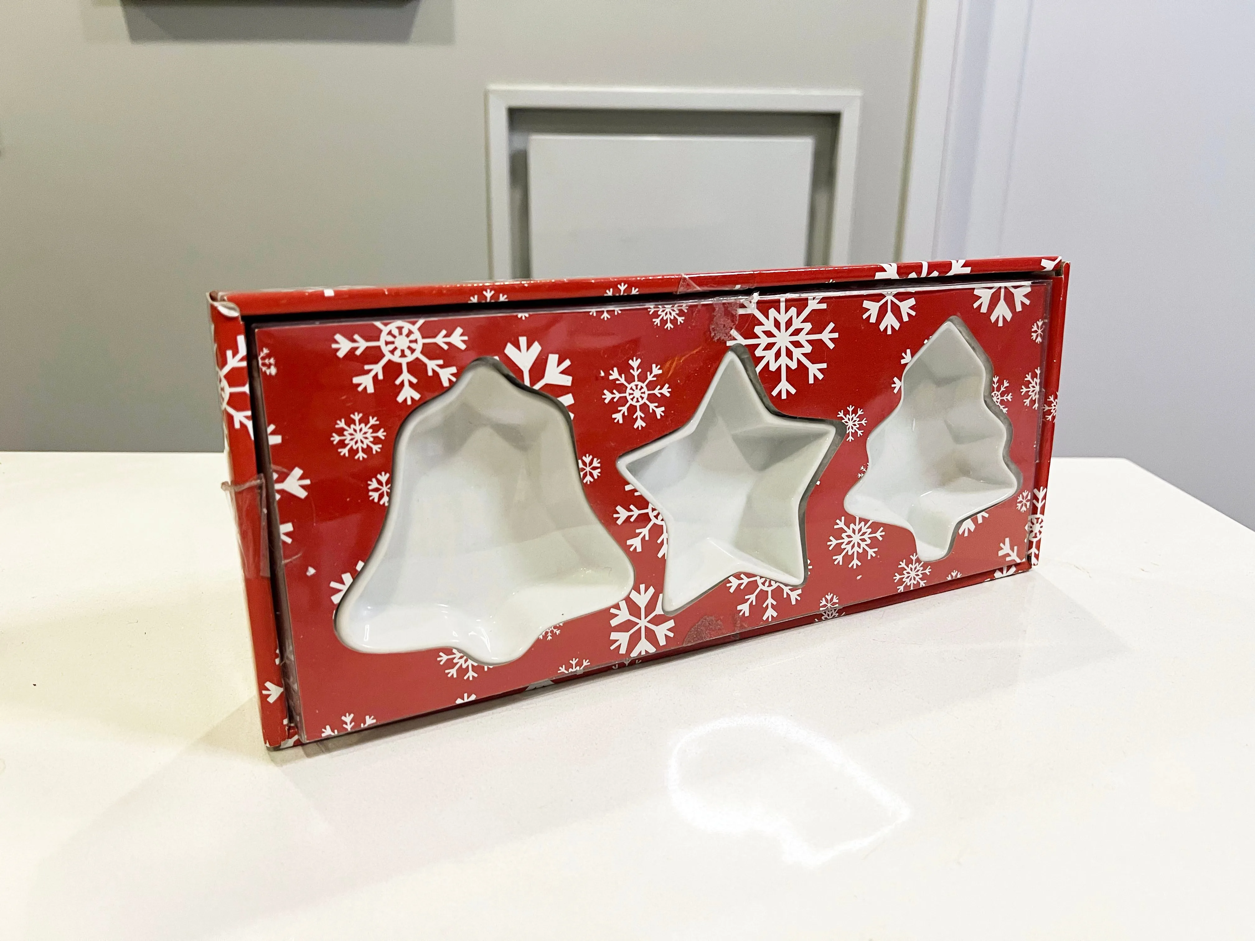 Indigo Christmas Dishes (New in box) thumbnail