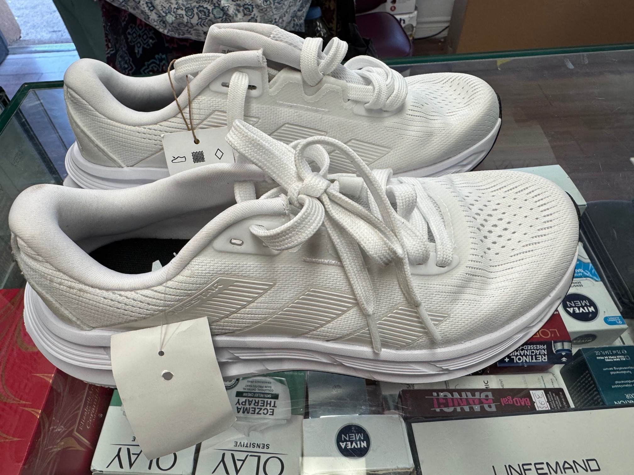 ADIDAS SHOES FOR SALE SIZE 8.5