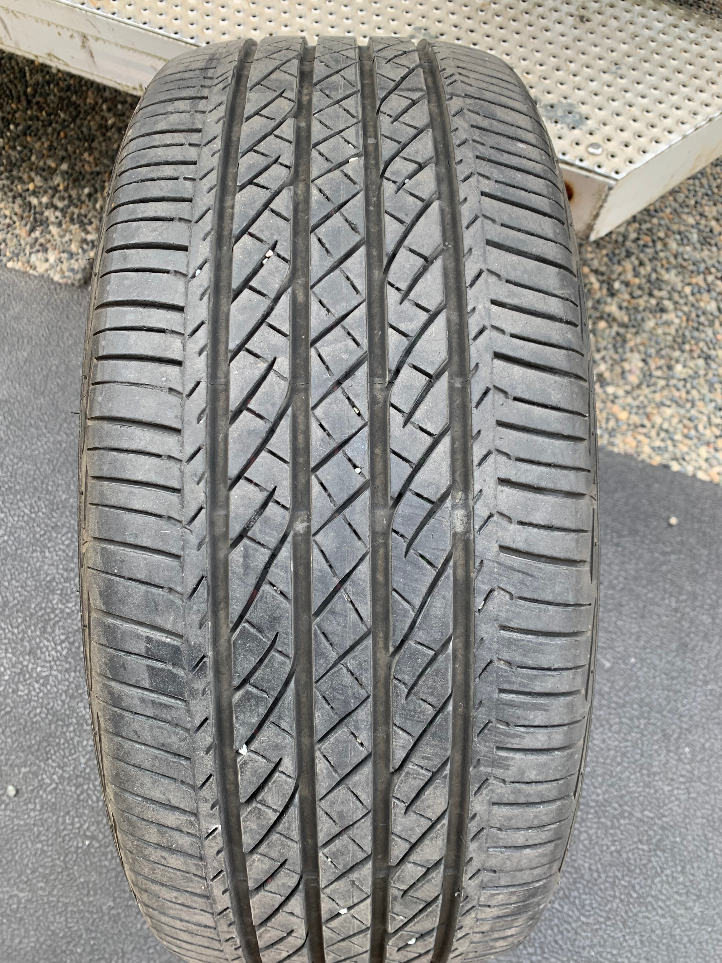 1 X single 215/45/18 Bridgestone Turanza EL440 w 75% tread