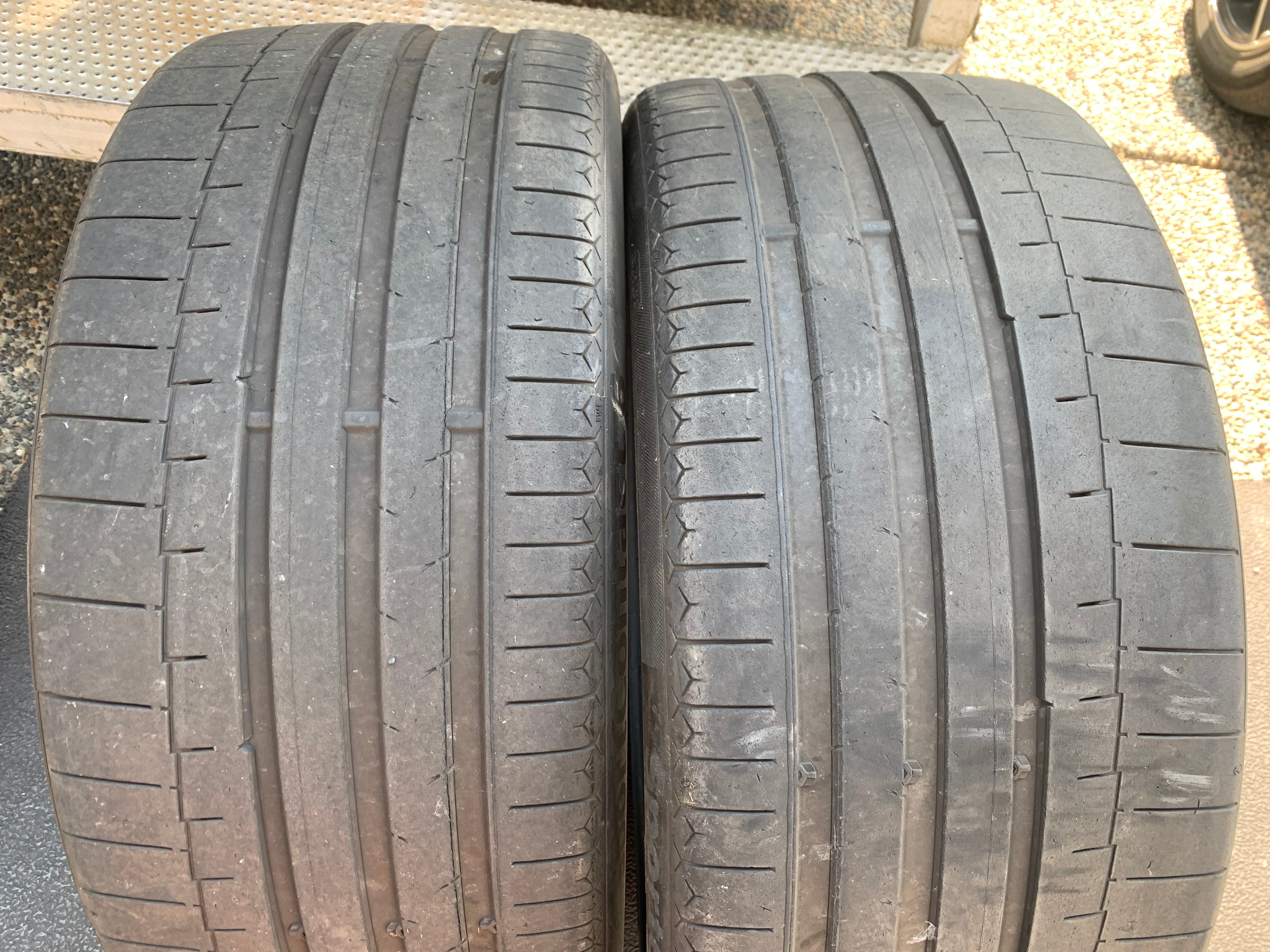 PAIR of 265/35/22 XL Continental sport contact 6 with 40% tread