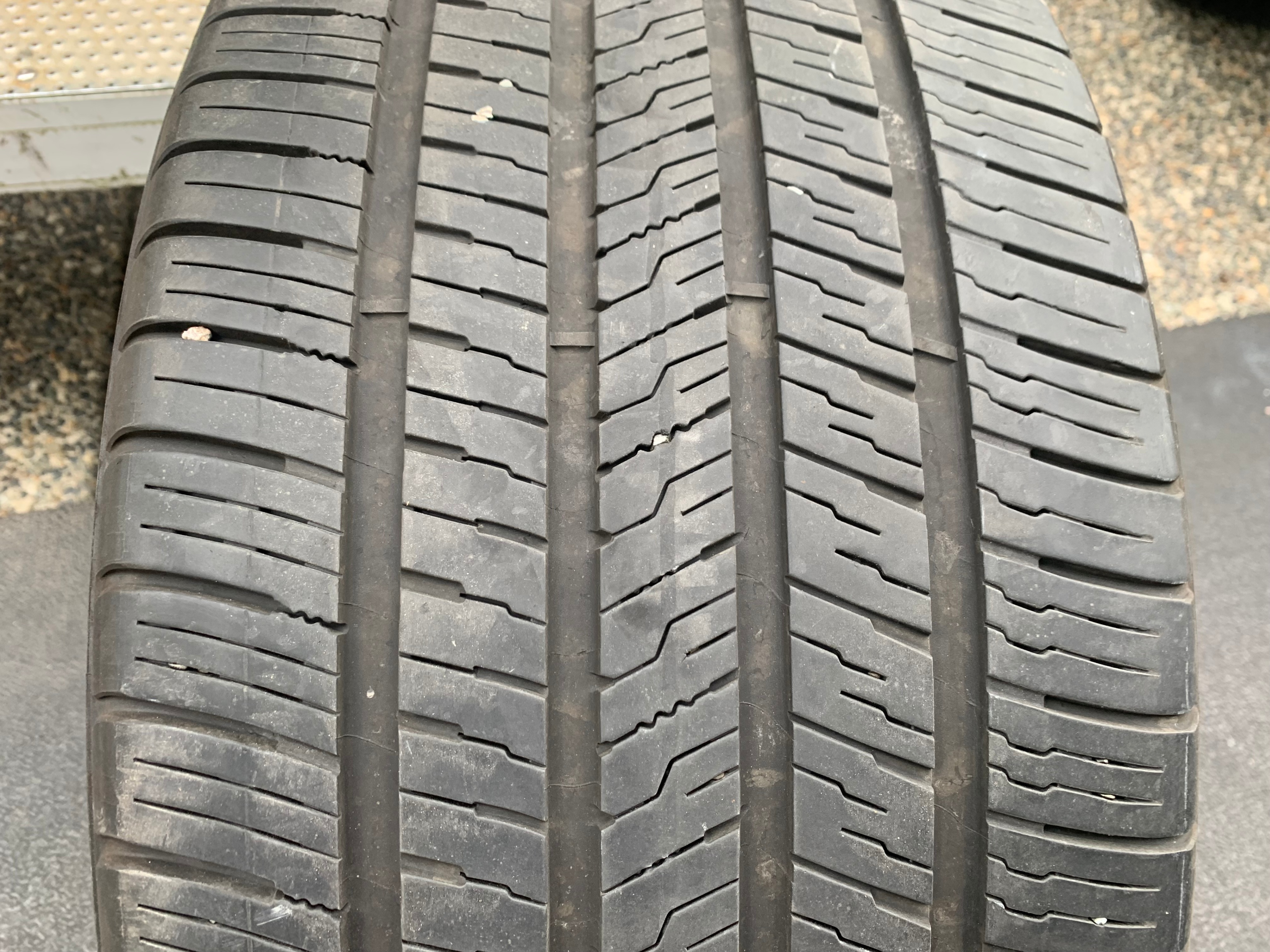 1 X single 275/35/21 Goodyear Electric drive 2 with 65% tread - photo 2