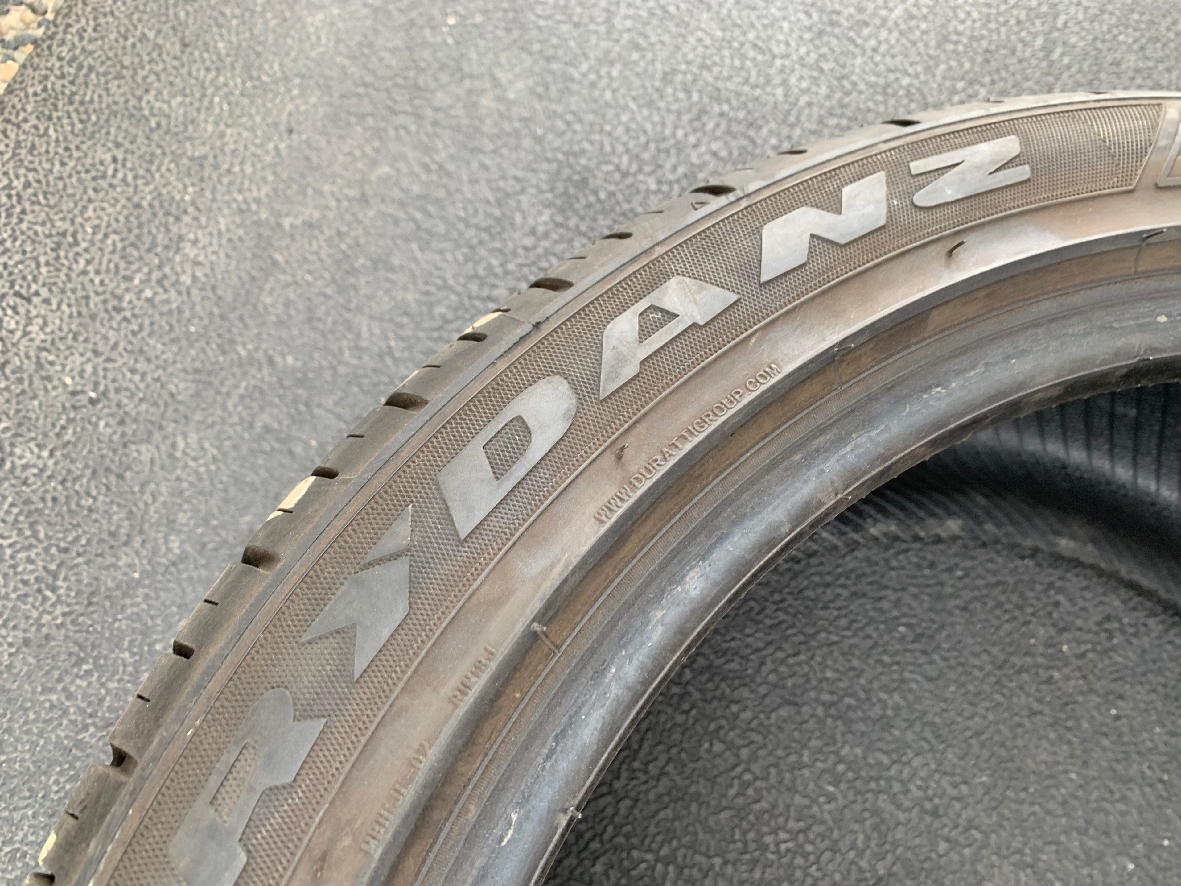 PAIR of235/45/18 98V Rydanz Roadster R02 with tread like new - photo 5