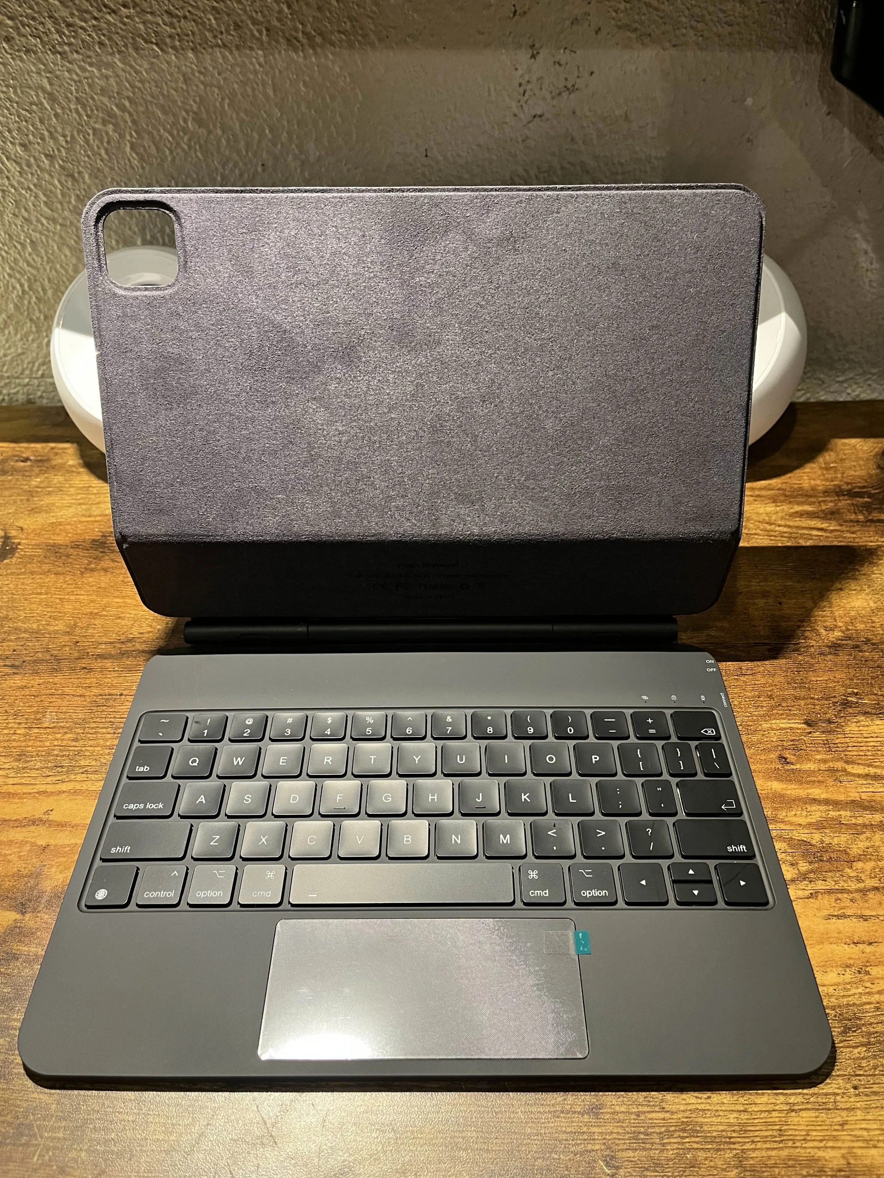 Magic Keyboard for iPad Pro 11/iPad Air 11 Inch(M2,2024/M3,2025) image indicator(2)