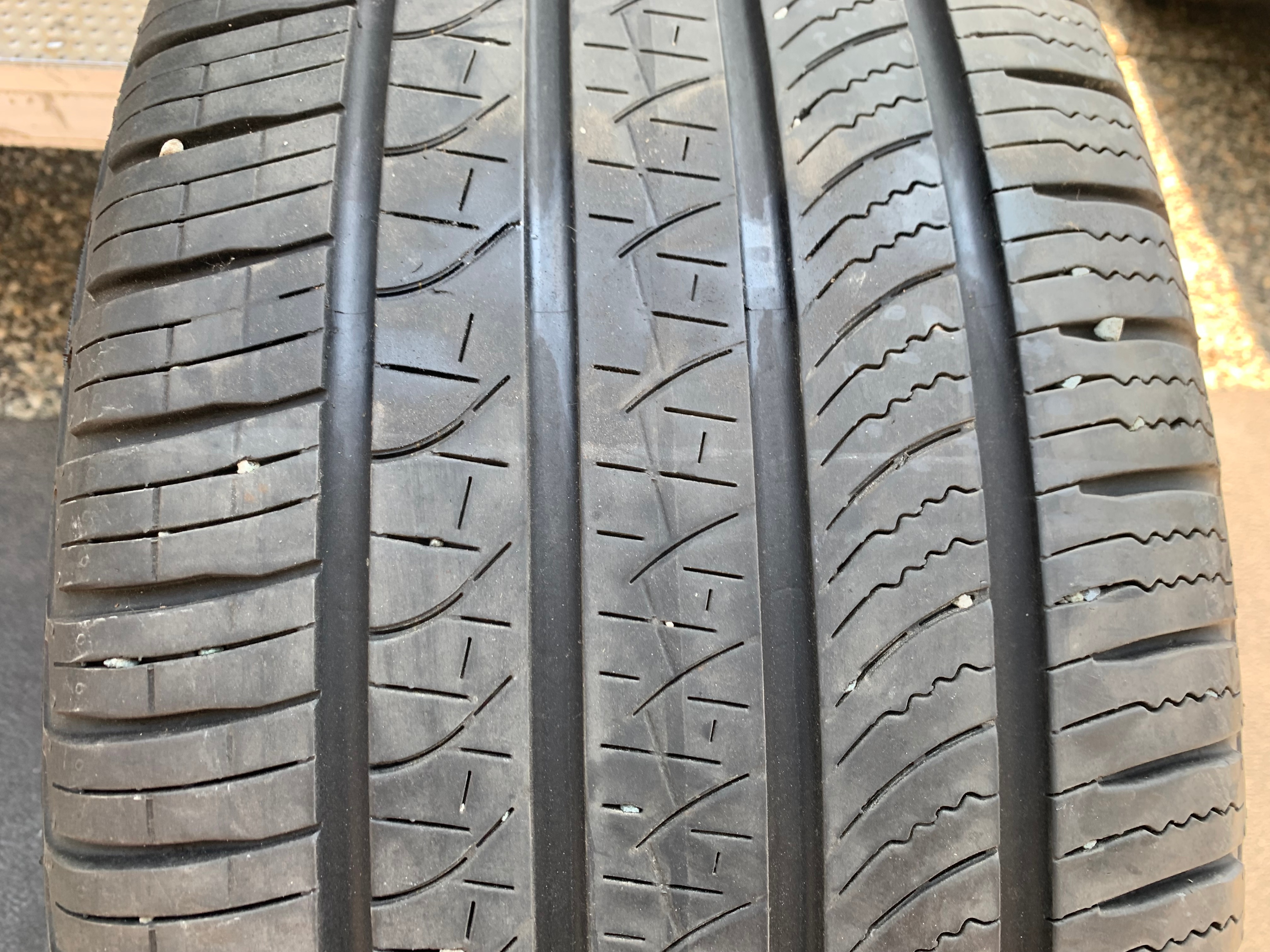 1 X single 275/40/22 Pirelli Scorpion Zero A/S LR with 60% tread - photo 2
