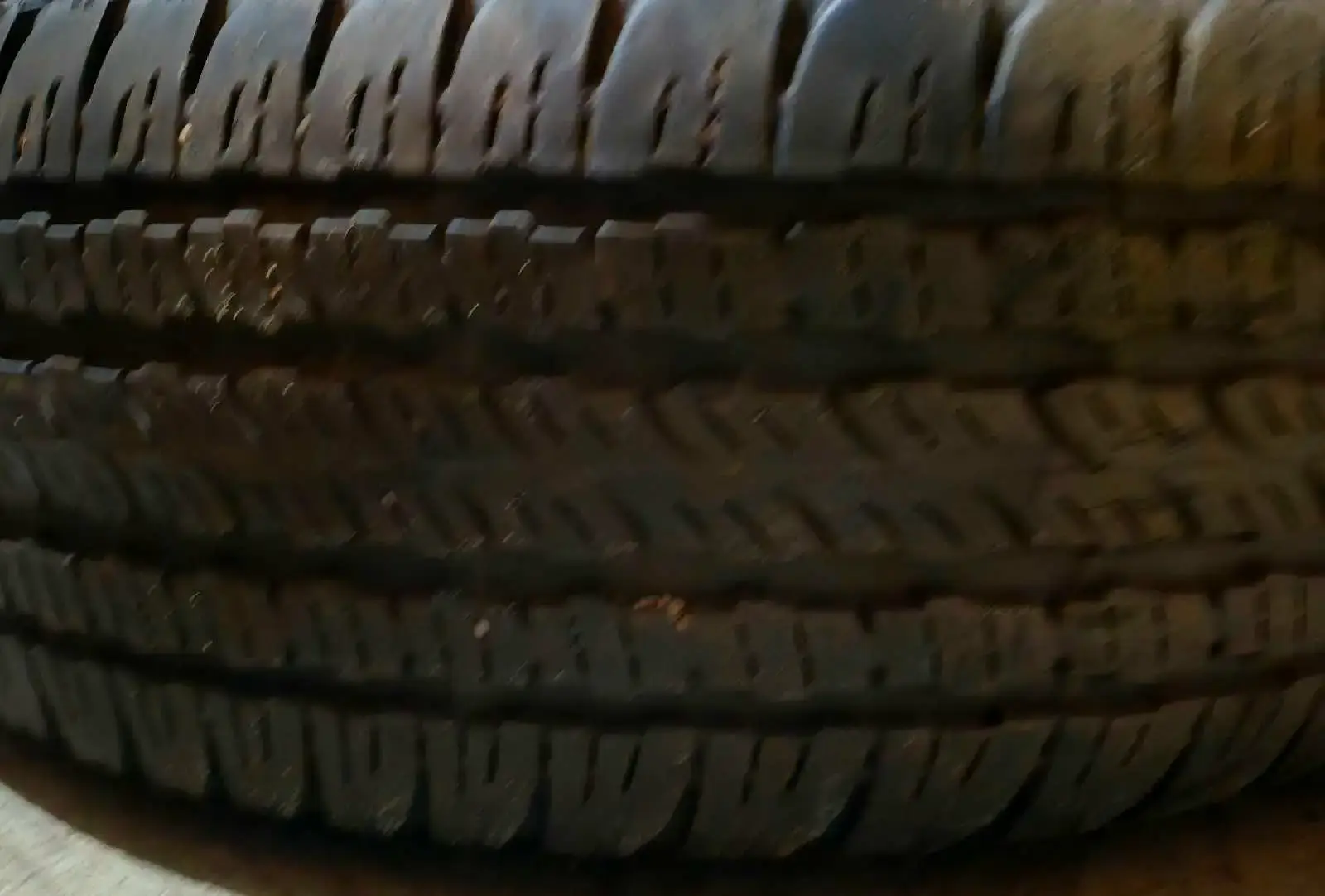 Very Good 1 All Season Firestone Tire Size 215 70 R15 *DEAL* - photo 2