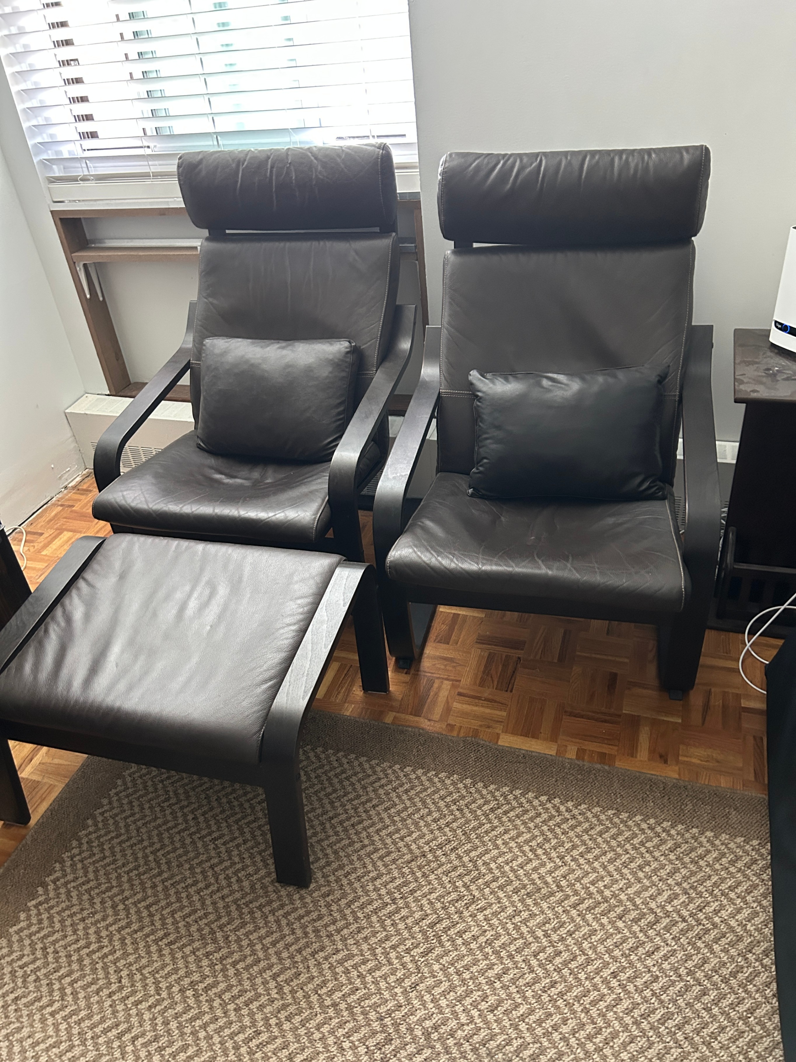 3 Leather Pong chairs - photo 2