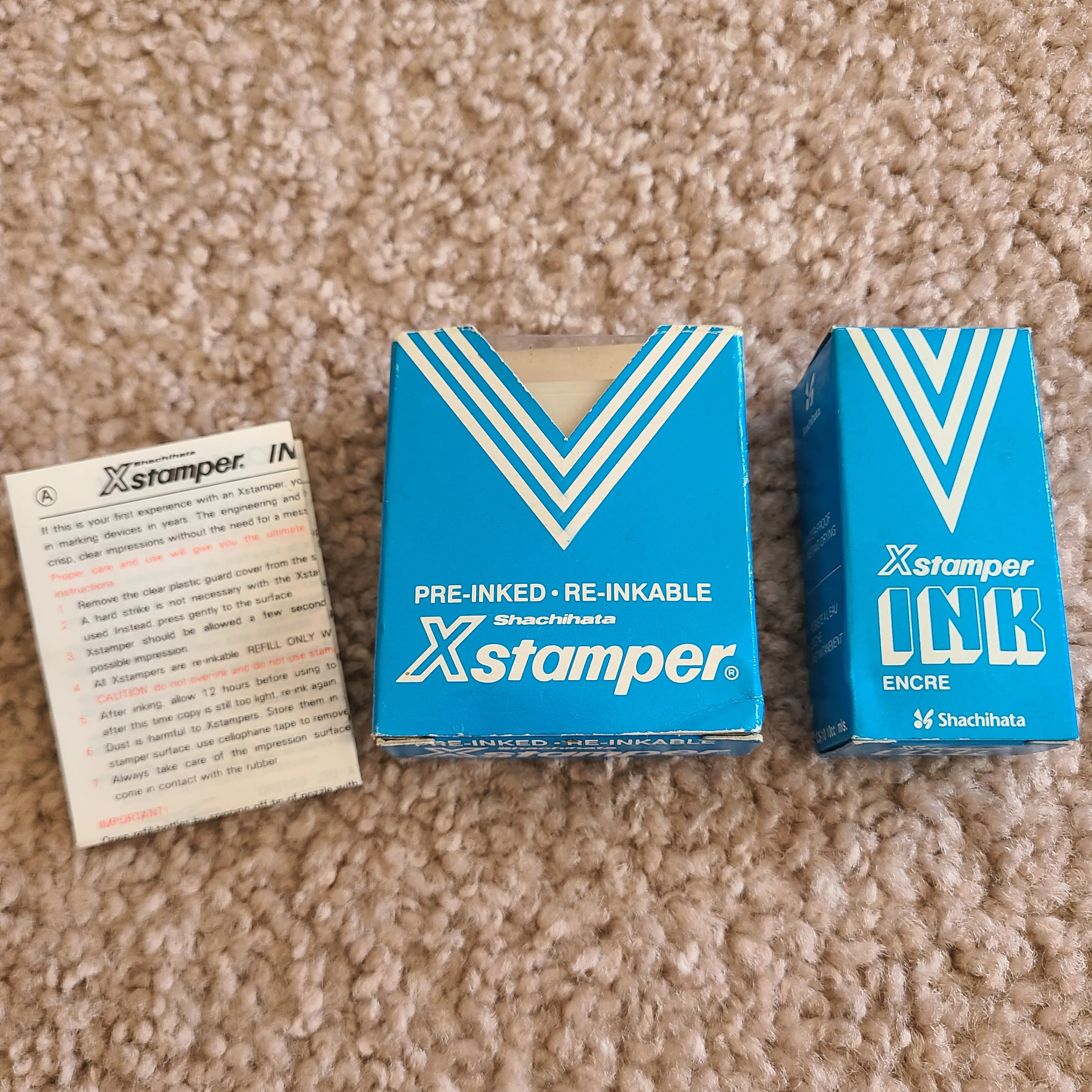 Shachihata Xstamper pre-inked stamp and original refill ink image indicator(3)