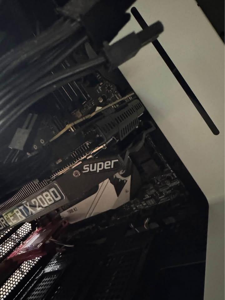 EVGA GeForce RTX 2080 SUPER XC 8GB. Like new! - photo 2