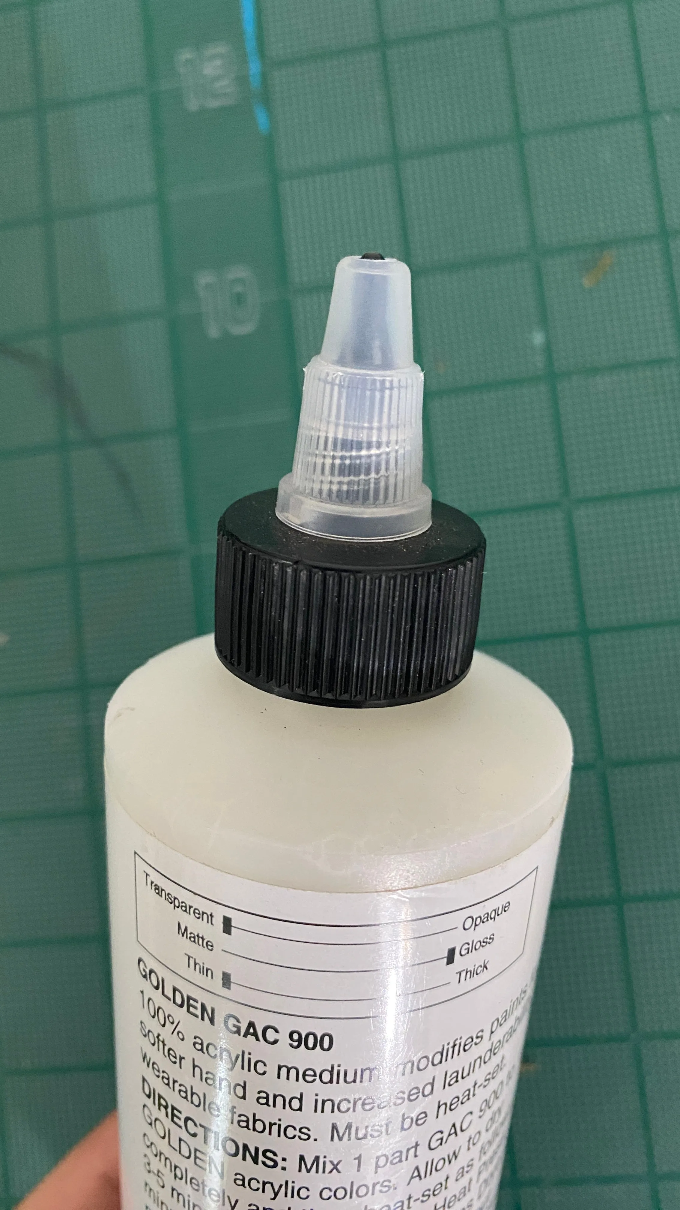 Fabric painting medium - GAC 900 Golden image indicator(3)