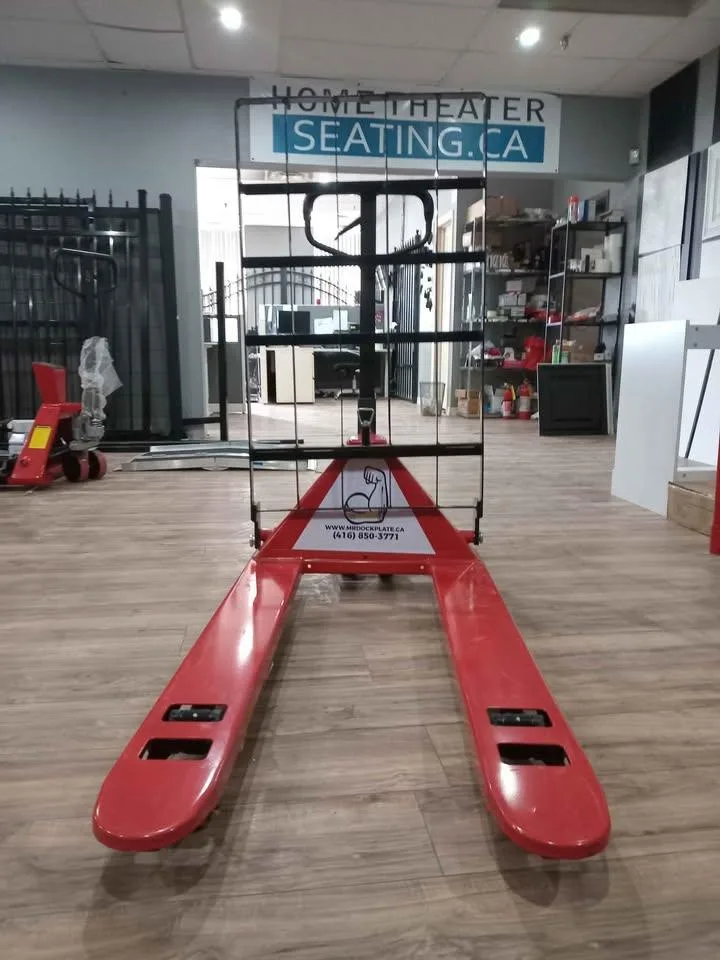Pump truck with backrest (5500 LBS Capacity) thumbnail