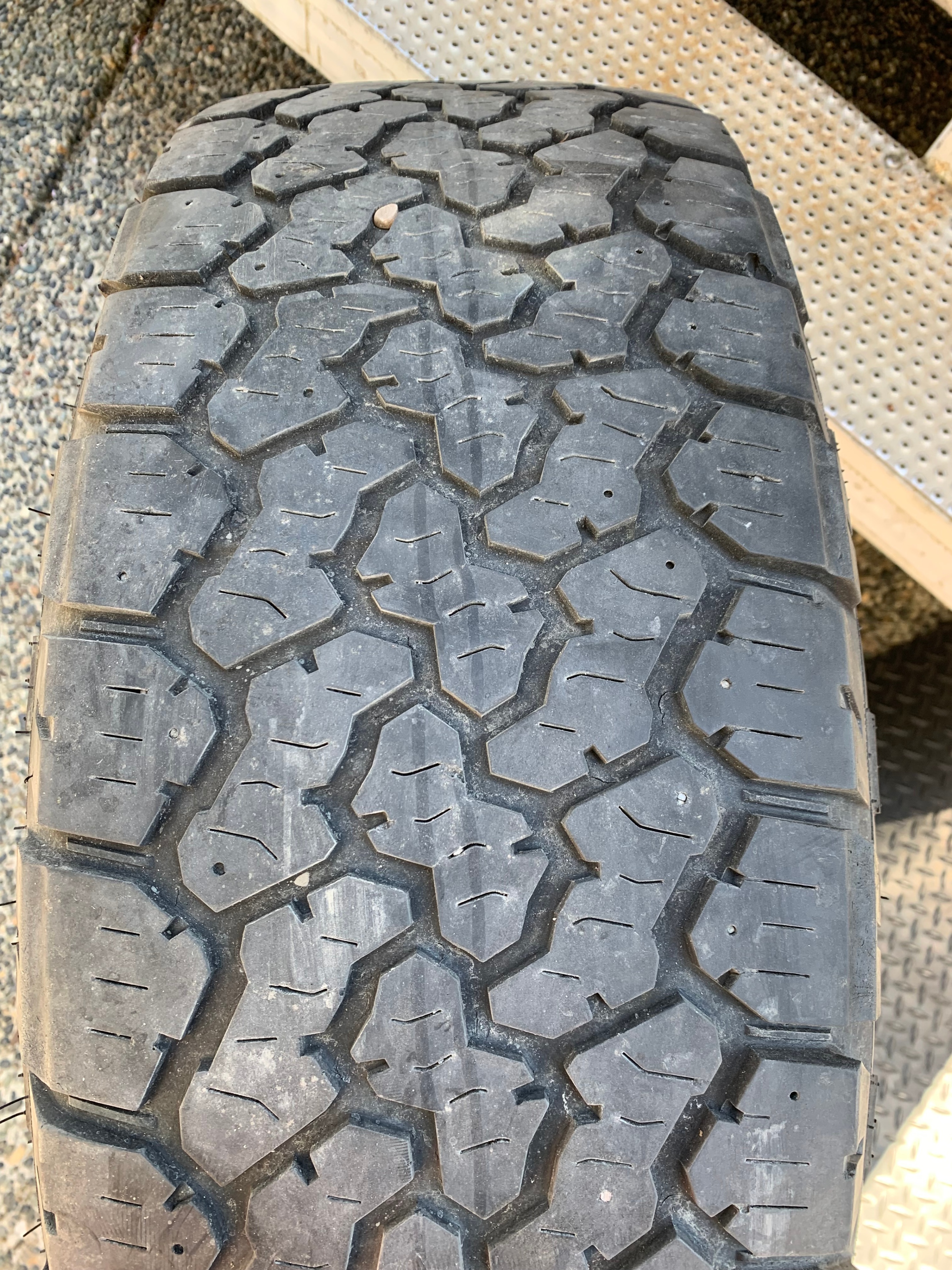 1 x single LT 265/70/17 112/109T General Grabber ATX  40% tread