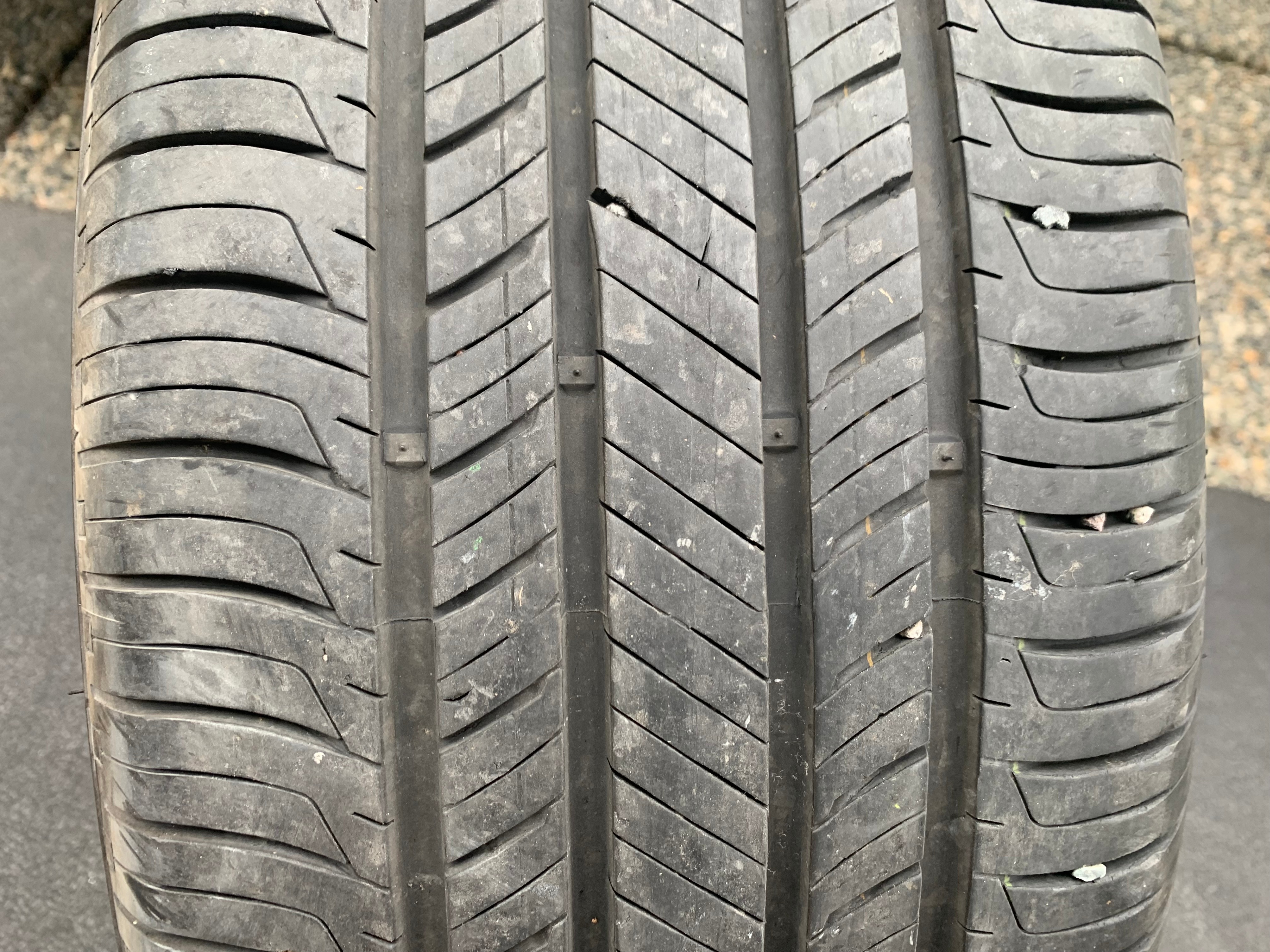1 X single 225/55/18 98H M+S Hankook Kinergy GT with 85% tread - photo 2