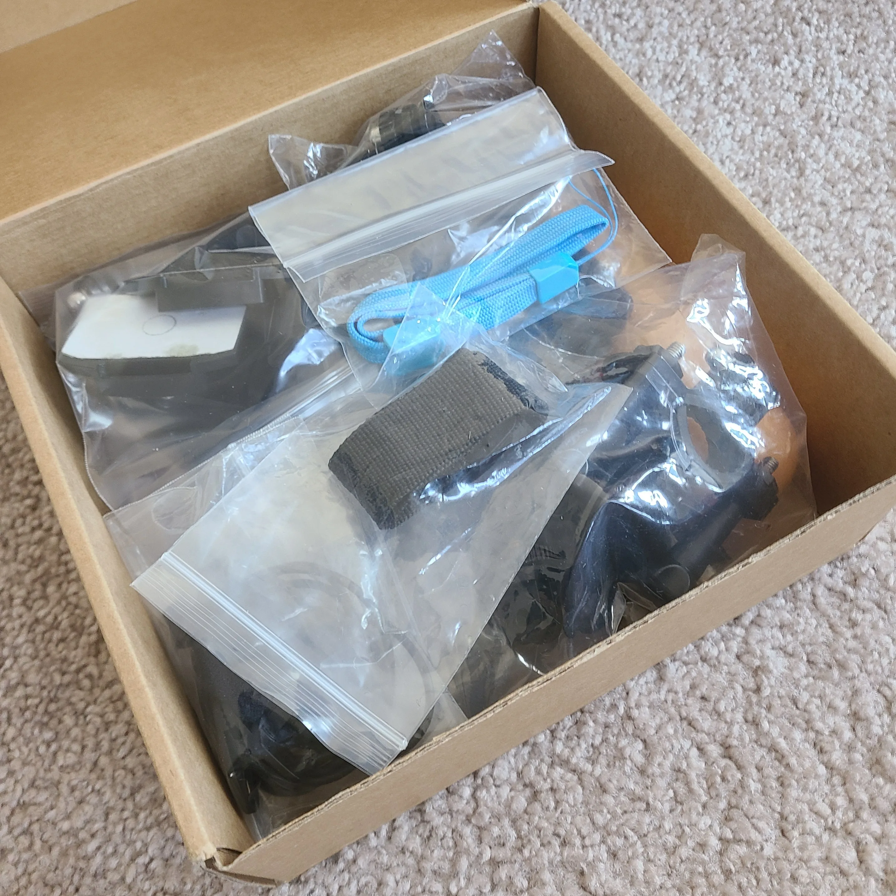 LeadEdge 4K Action Camera with full set of gears image indicator(8)