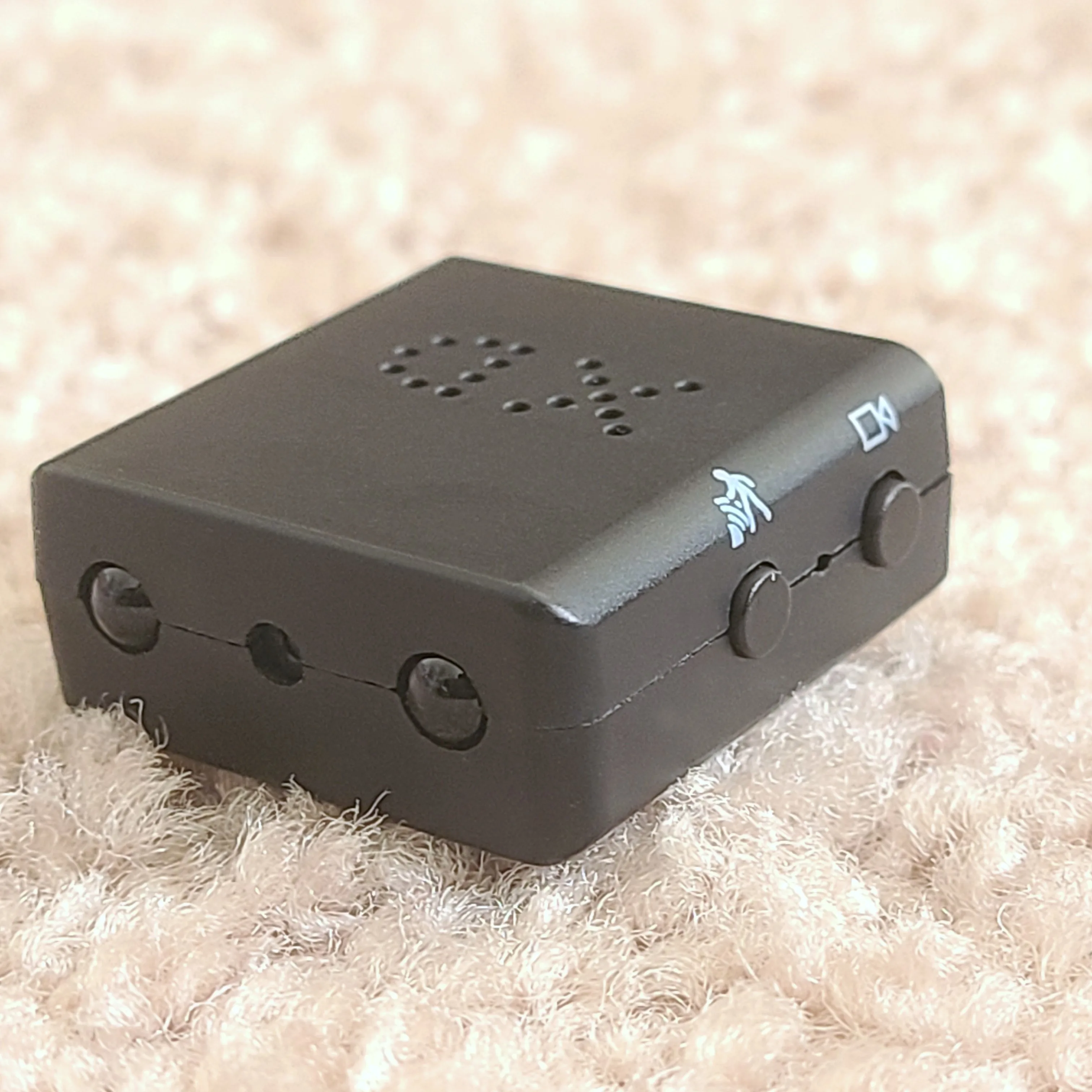 Rechargeable XD HD mini camera with 32GB microSD card image indicator(3)