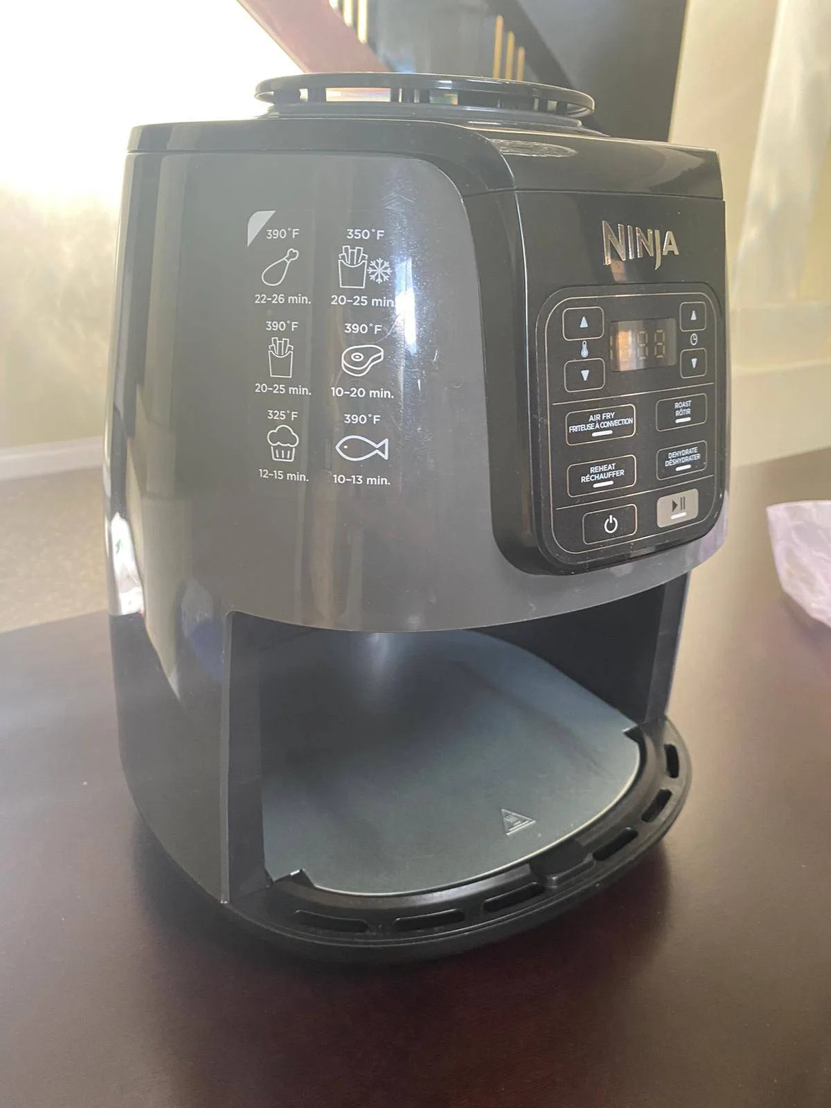 Ninja AF101C, Air Fryer, Black, 1550W 4QT image indicator(3)