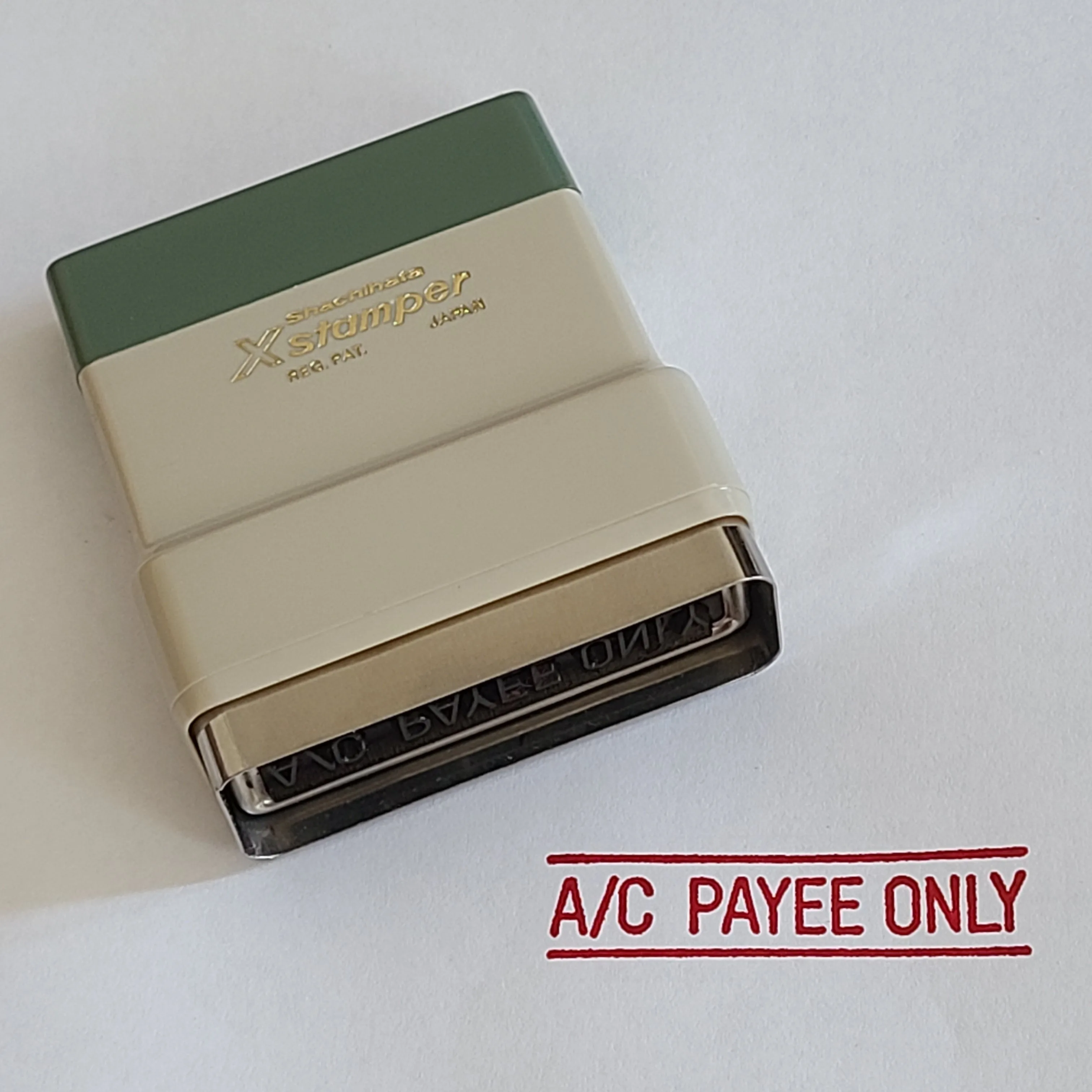 Shachihata Xstamper pre-inked stamp and original refill ink image indicator(2)