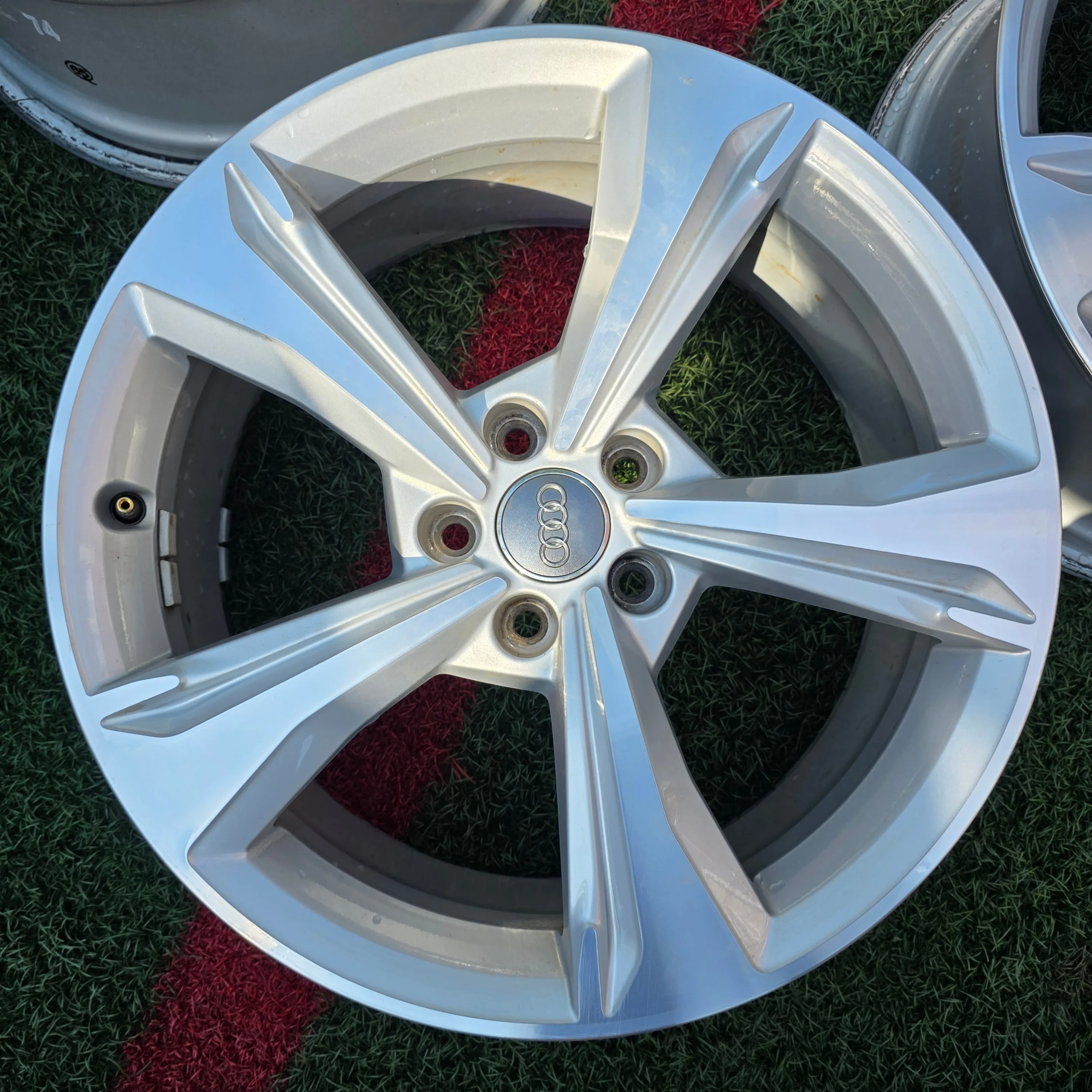 19 inch Audi OEM rims 5x112 like new image indicator(5)