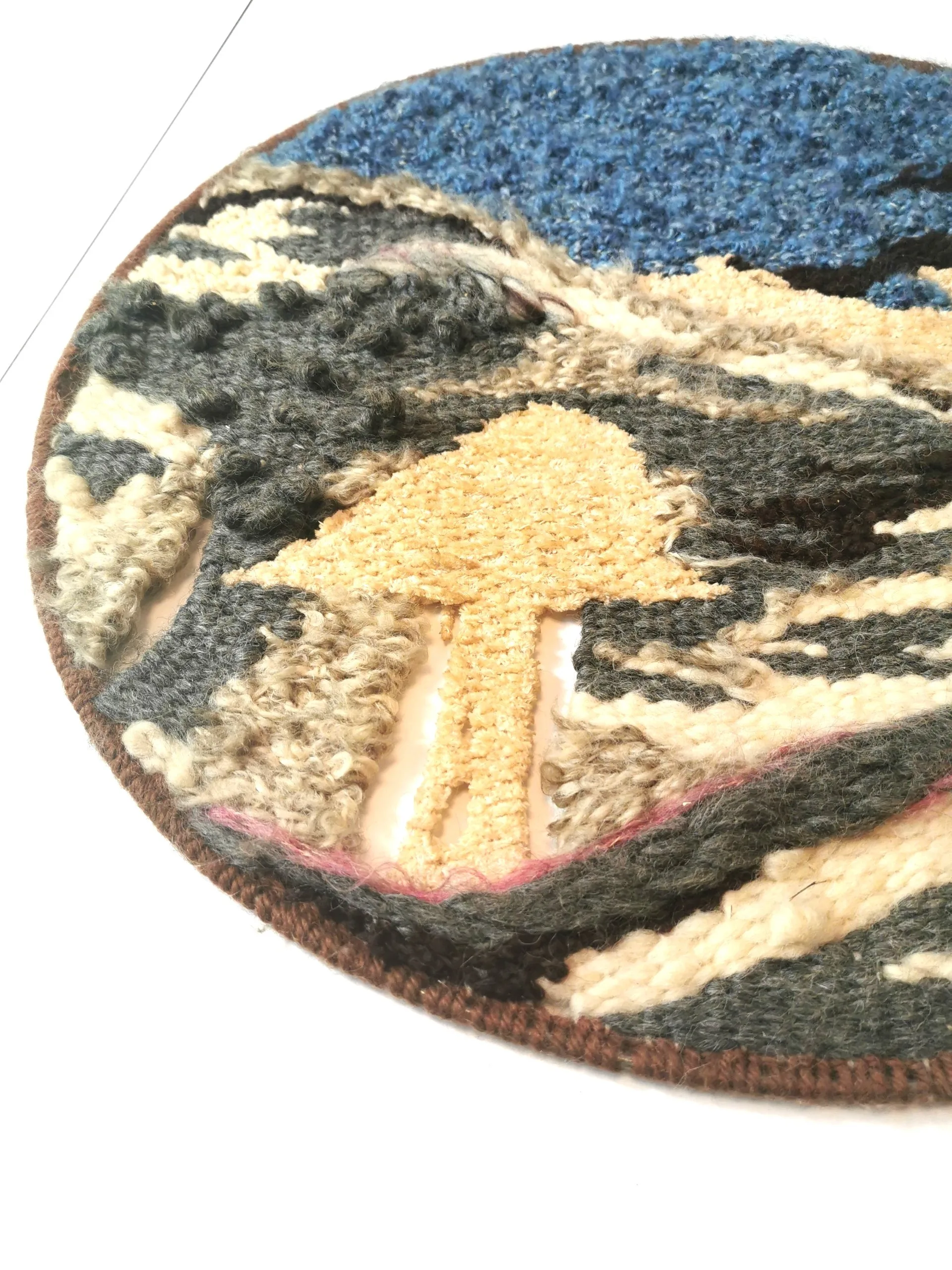 Rug Hooking Display Nature Scene Vintage 1970s image indicator(7)