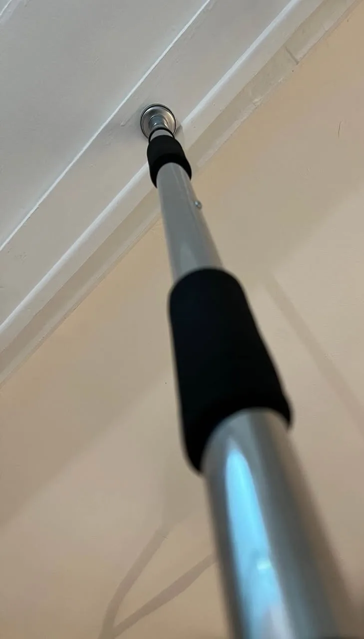 Pull Up Bar, Door Mounted Chin Up Bar image indicator(2)