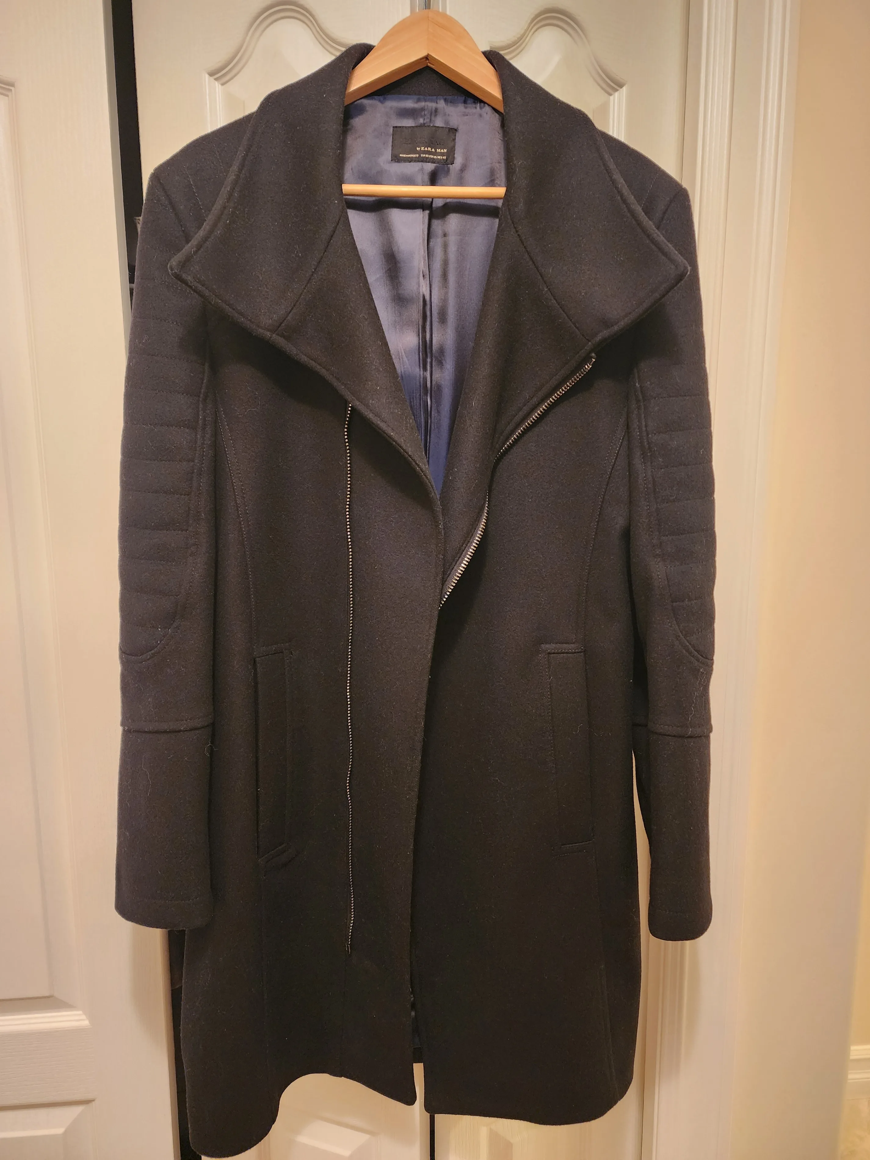 Winter Men Black Coat – ZARA thumbnail