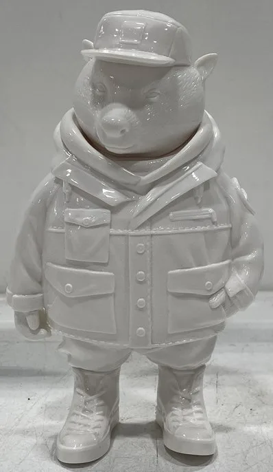 CREALIVE Filter017 Vinyl Badger Figure – Rare White Blank 8” thumbnail